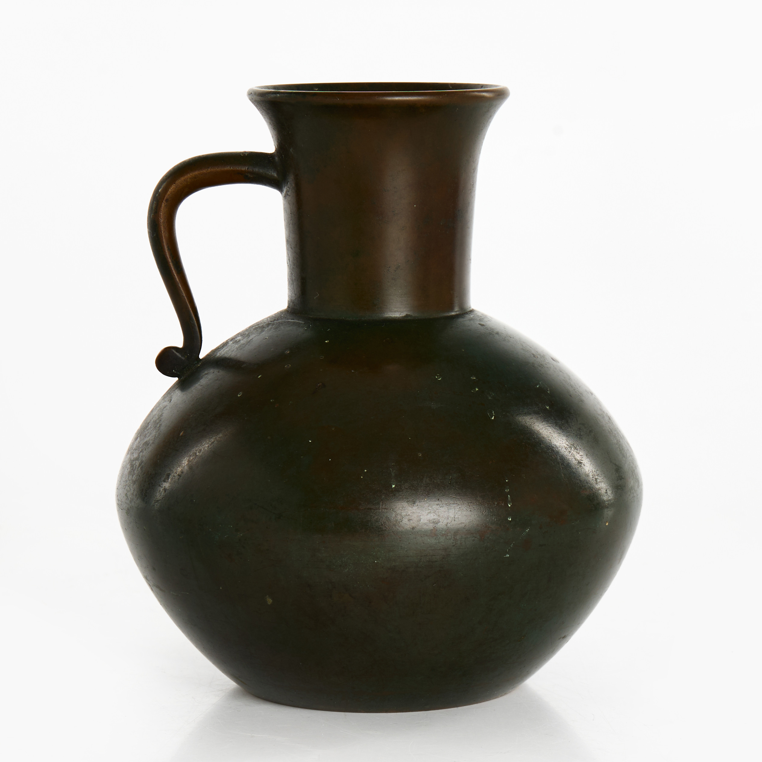 HÄNKELVAS, brons, model "90", Jacob Ängman eller Just Andersen, Guldsmedsaktiebolaget (GAB), 1930-tal, Stockholm.