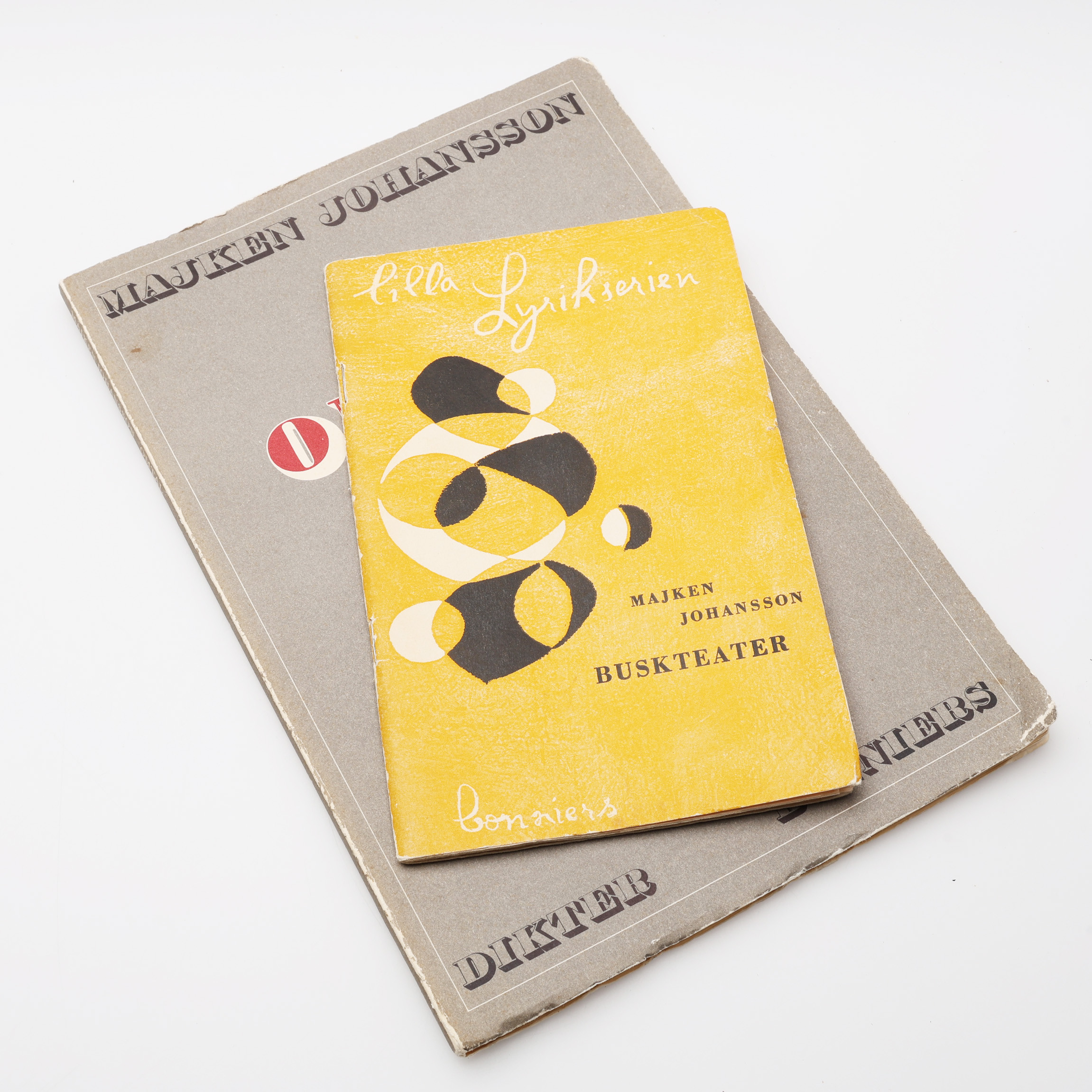 FRÄLSNINGSSOLDATEN OCH POETEN MAJKEN JOHANSSONS DEBUT BUSKTEATER I FÖRSTA UPPLAGAN SAMT DIKTSAMLINGEN OMTAL MED DEDIKATION.