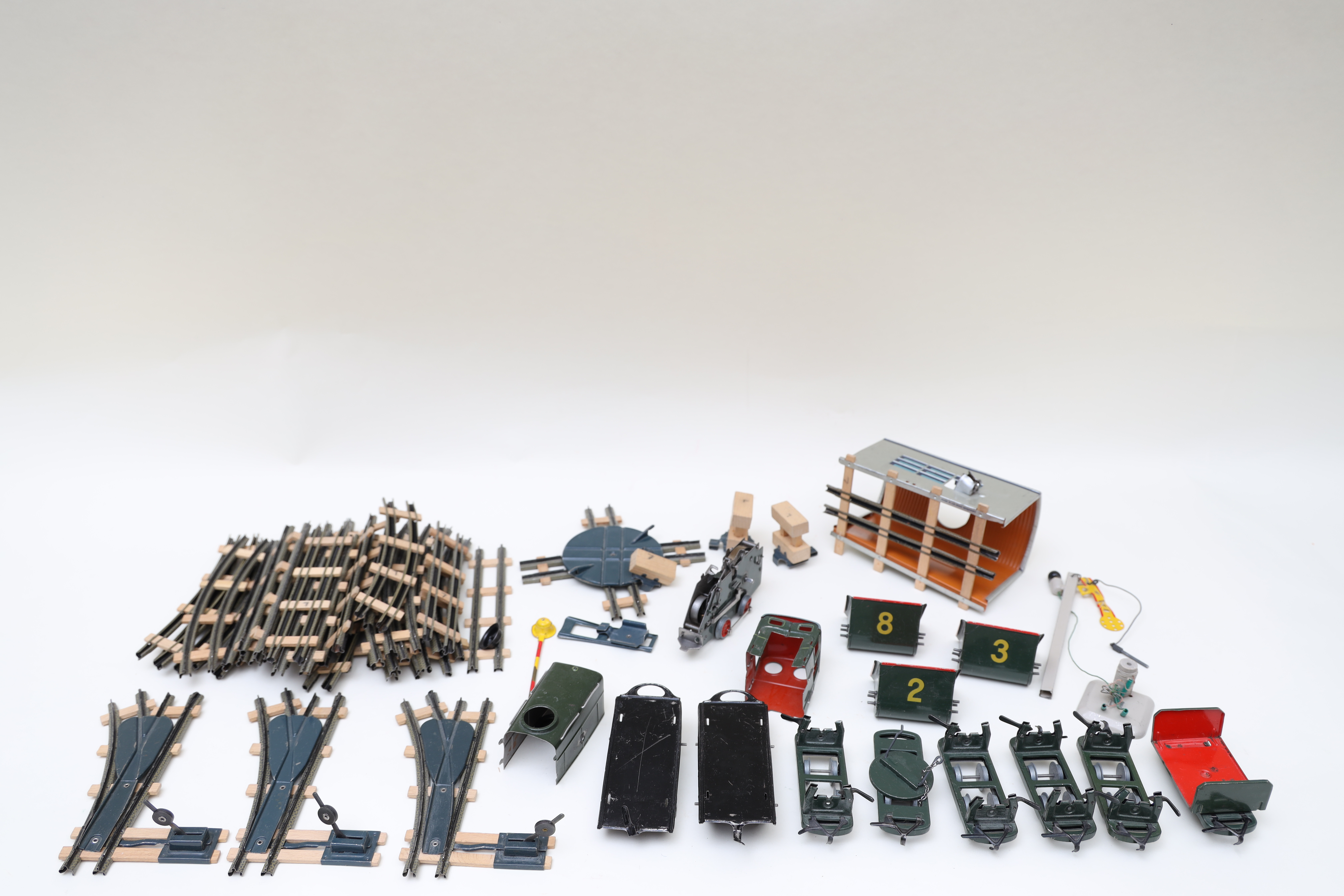 PARTI TÅGDELAR, Tyskland.