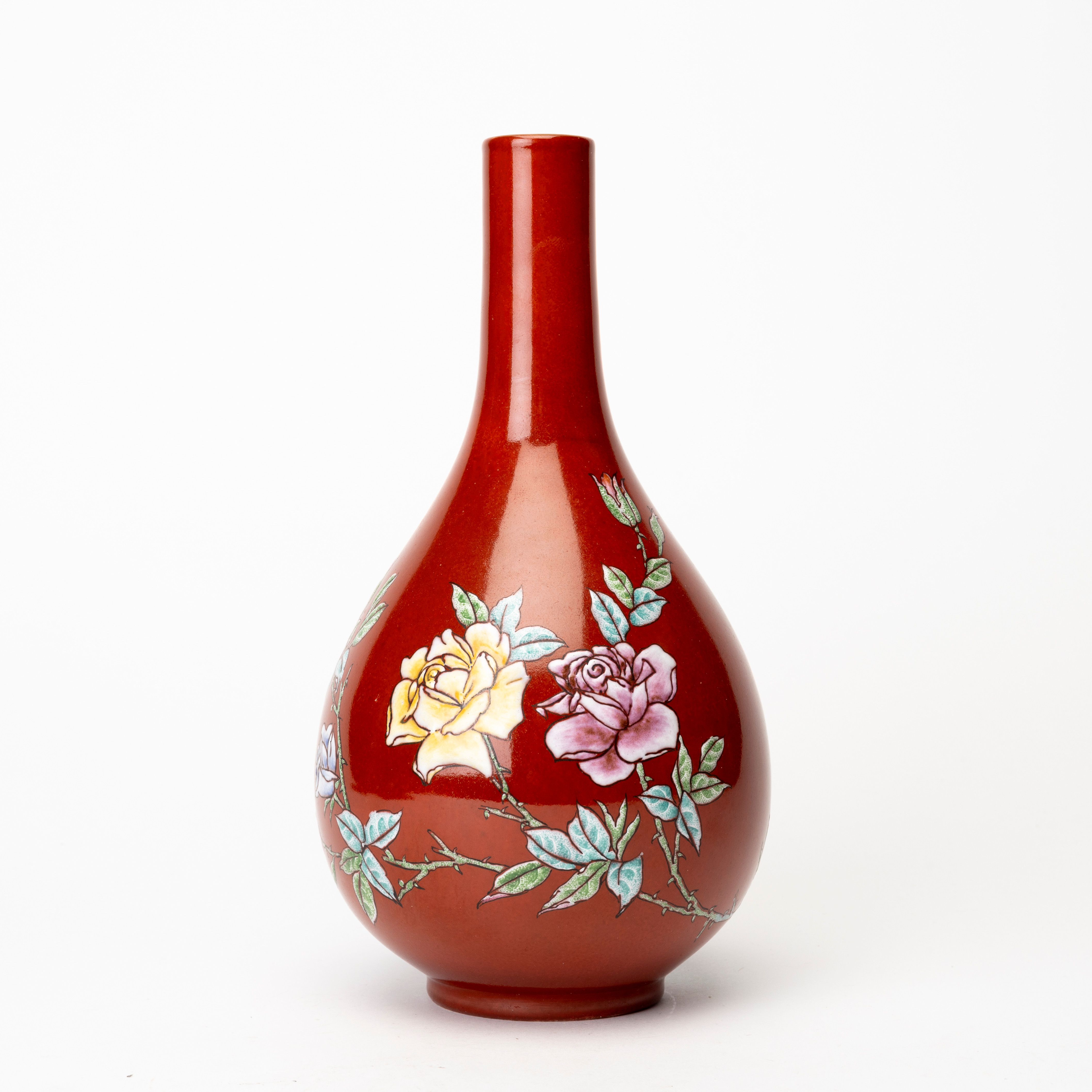 VAS, porslin, bär Qianlong-märkning, 1900-tal.