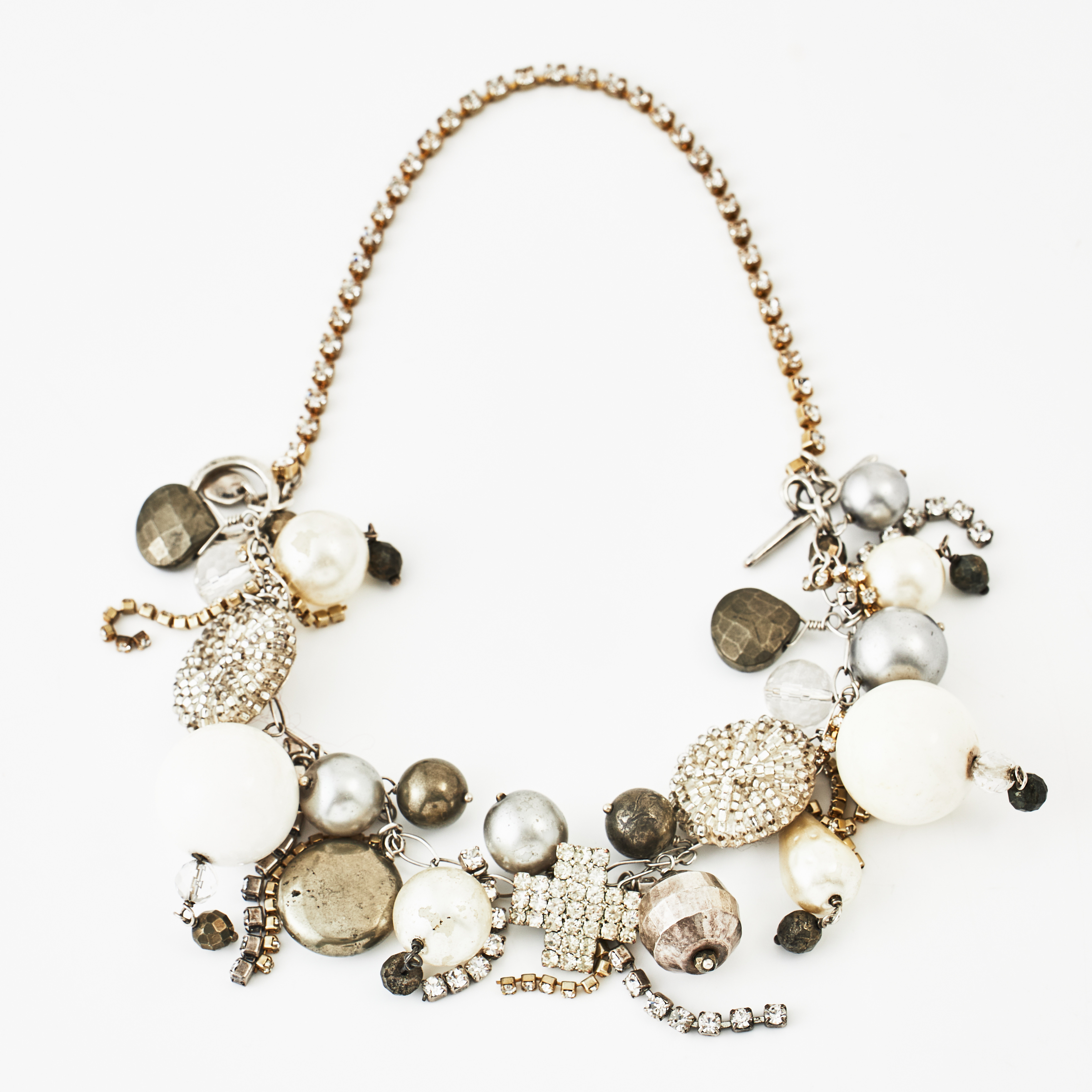 CHAN LUU, armband, delvis sterlingsilver, med berlocker, pärlimitationer, kristaller, togglelås.