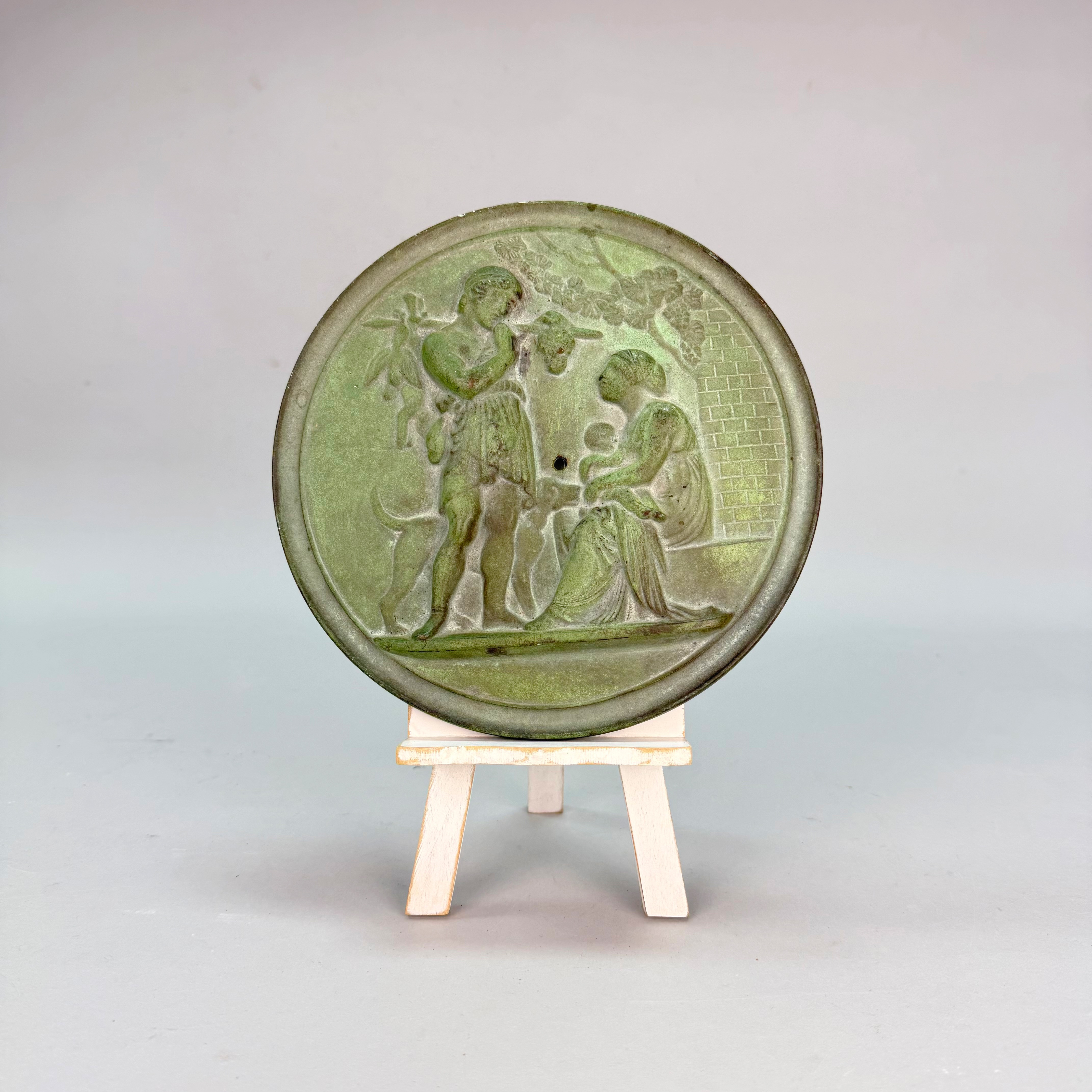 VÄGGRELIEF BRONS - efter Bertlel Thorvaldsen. "höst" ur sviten " de fyra årstiderna" Dekor Antikiserande figurscen.