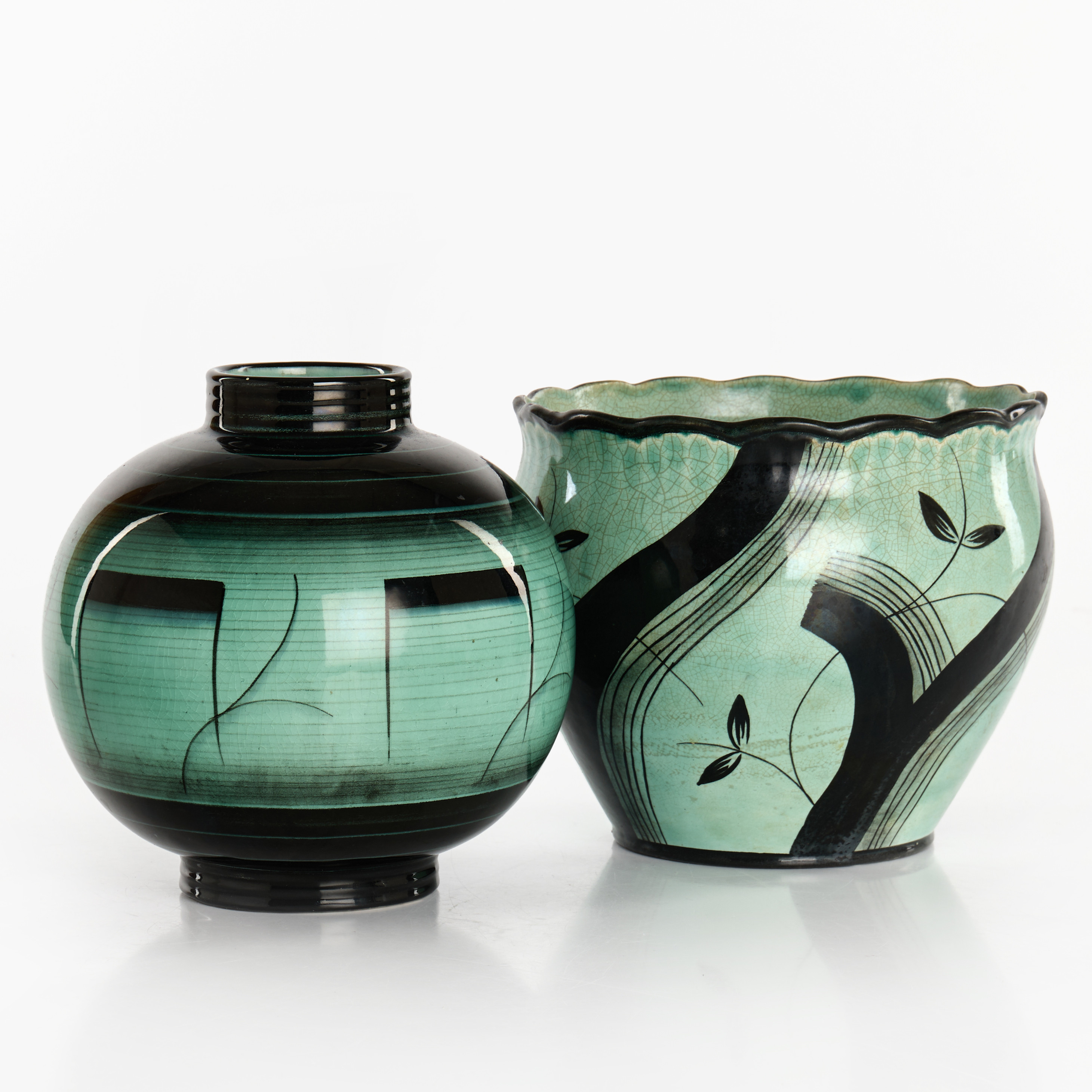 ILSE CLAESSON, 2 st. Vas, ytterfoder, flintgods, art deco, Rörstrand, monogramsignerad.