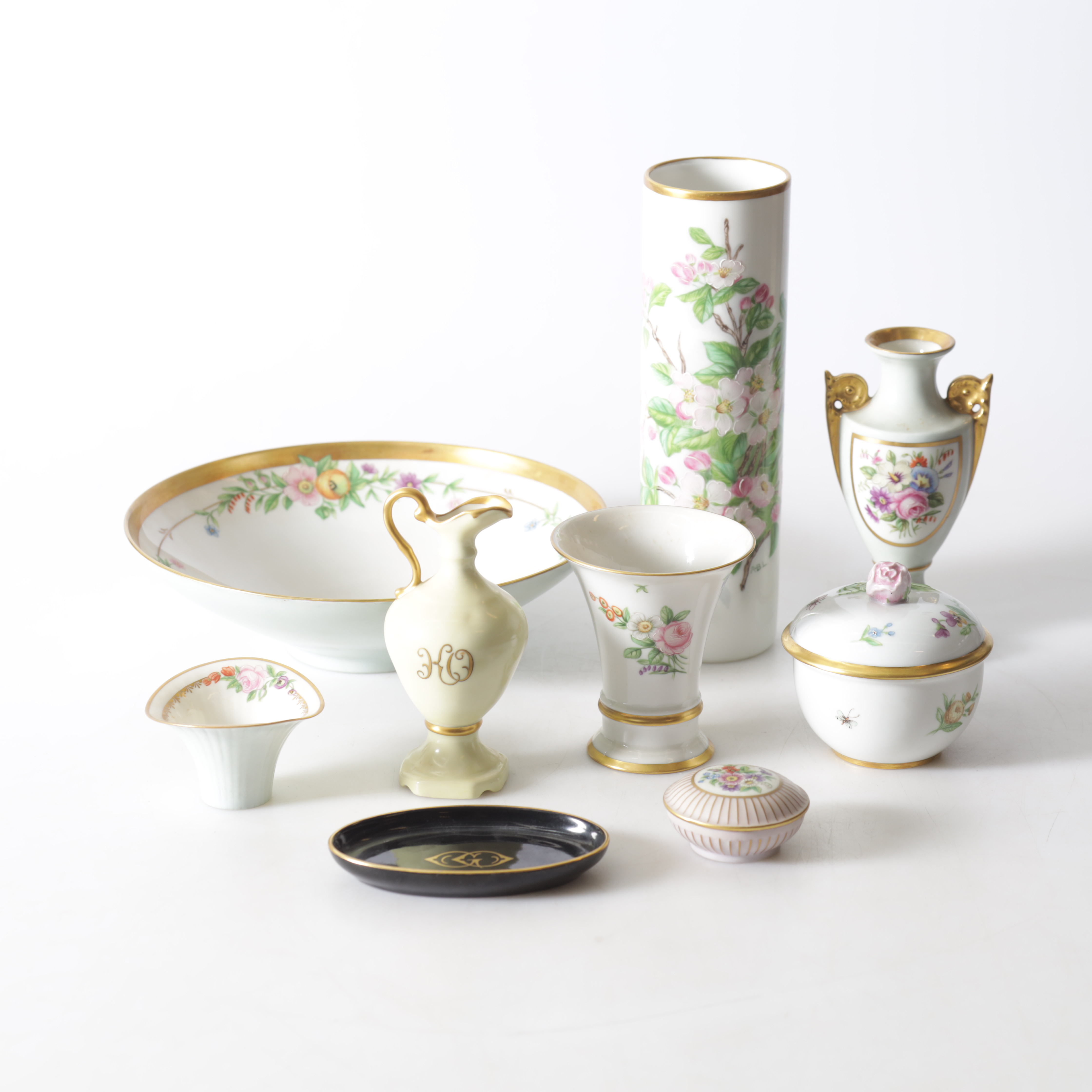 PORSLINSMÅLERI, 9 delar, signerade A.B.L.