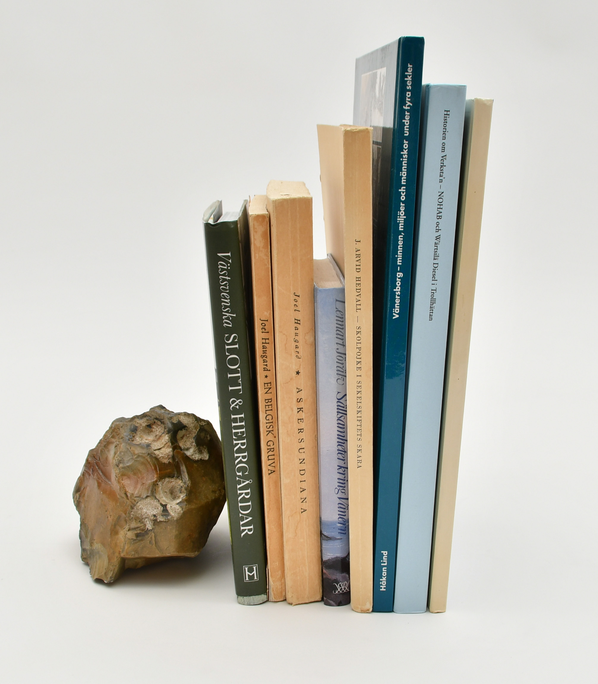 Böcker om västsvenska verksamheter och städer 8 volymer.