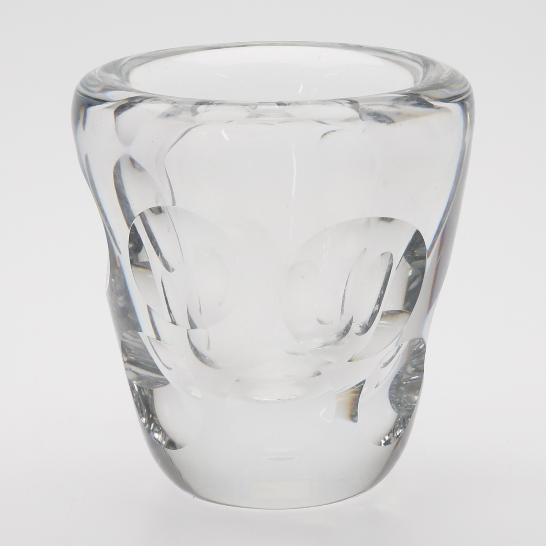 VICKE LINDSTRAND. VAS. GLAS. KOSTA.