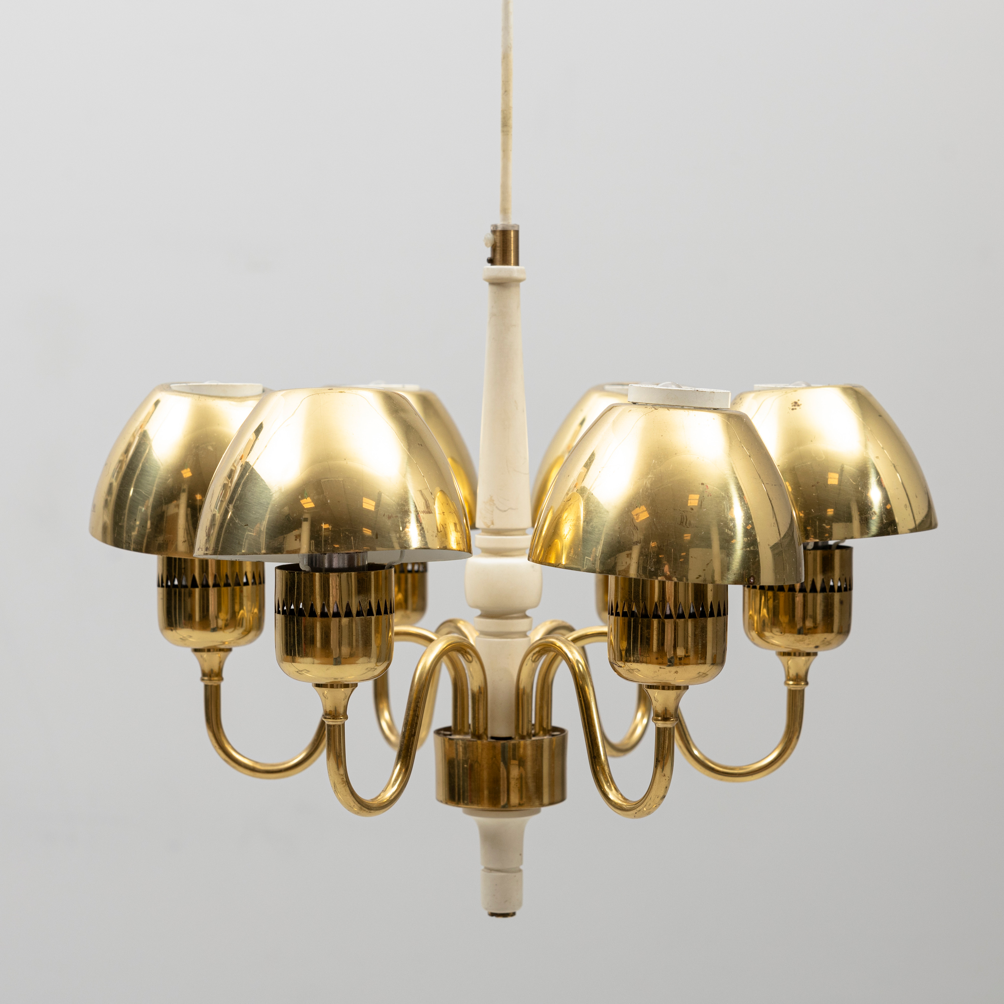 HANS-AGNE JAKOBSSON. Takkrona, "T526", etikettmärkt, Markaryd, 1900-talets andra hälft. Höjd ca 31 cm.