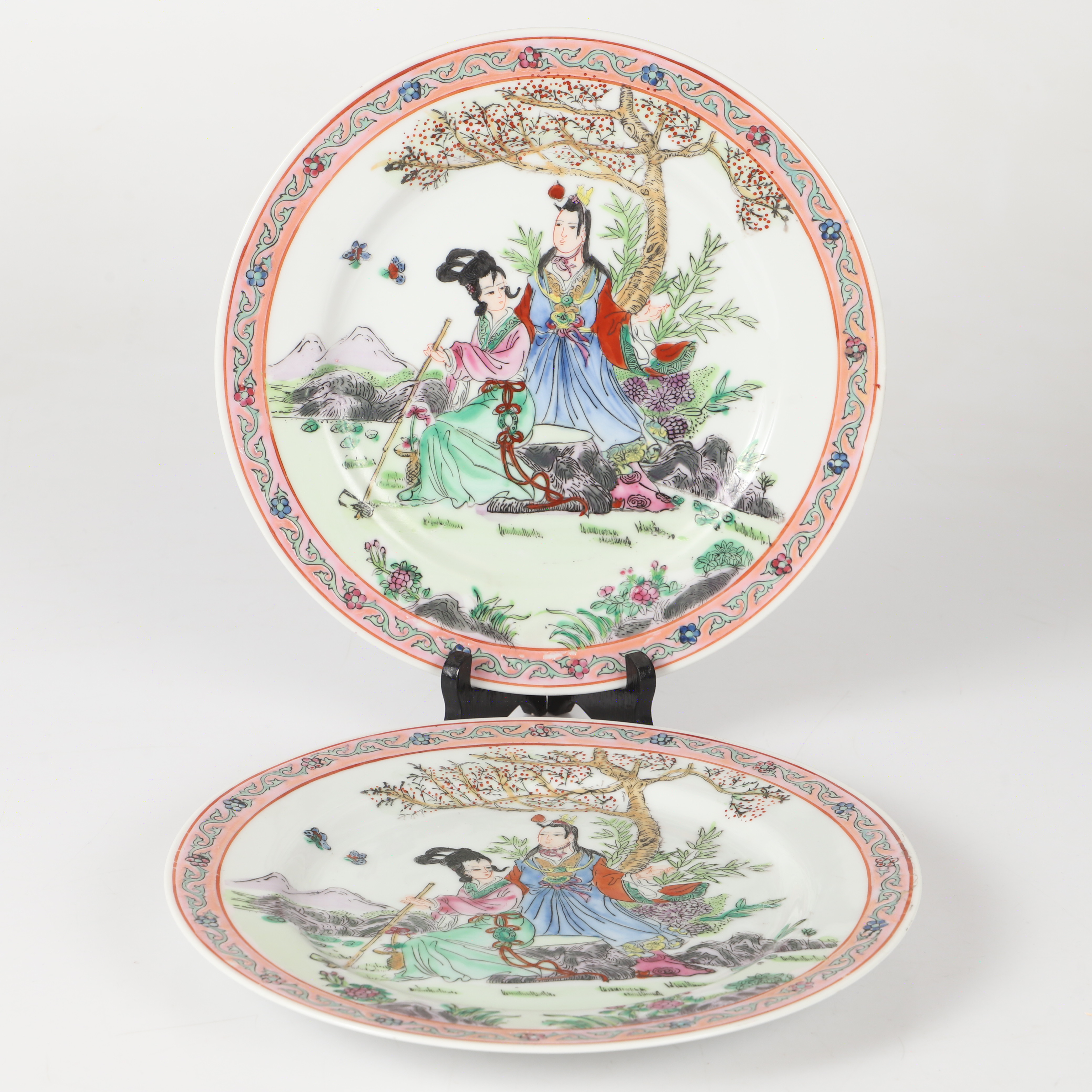 TALLRIKAR, 2 stycken, porslin, Kina, 1900-tal.