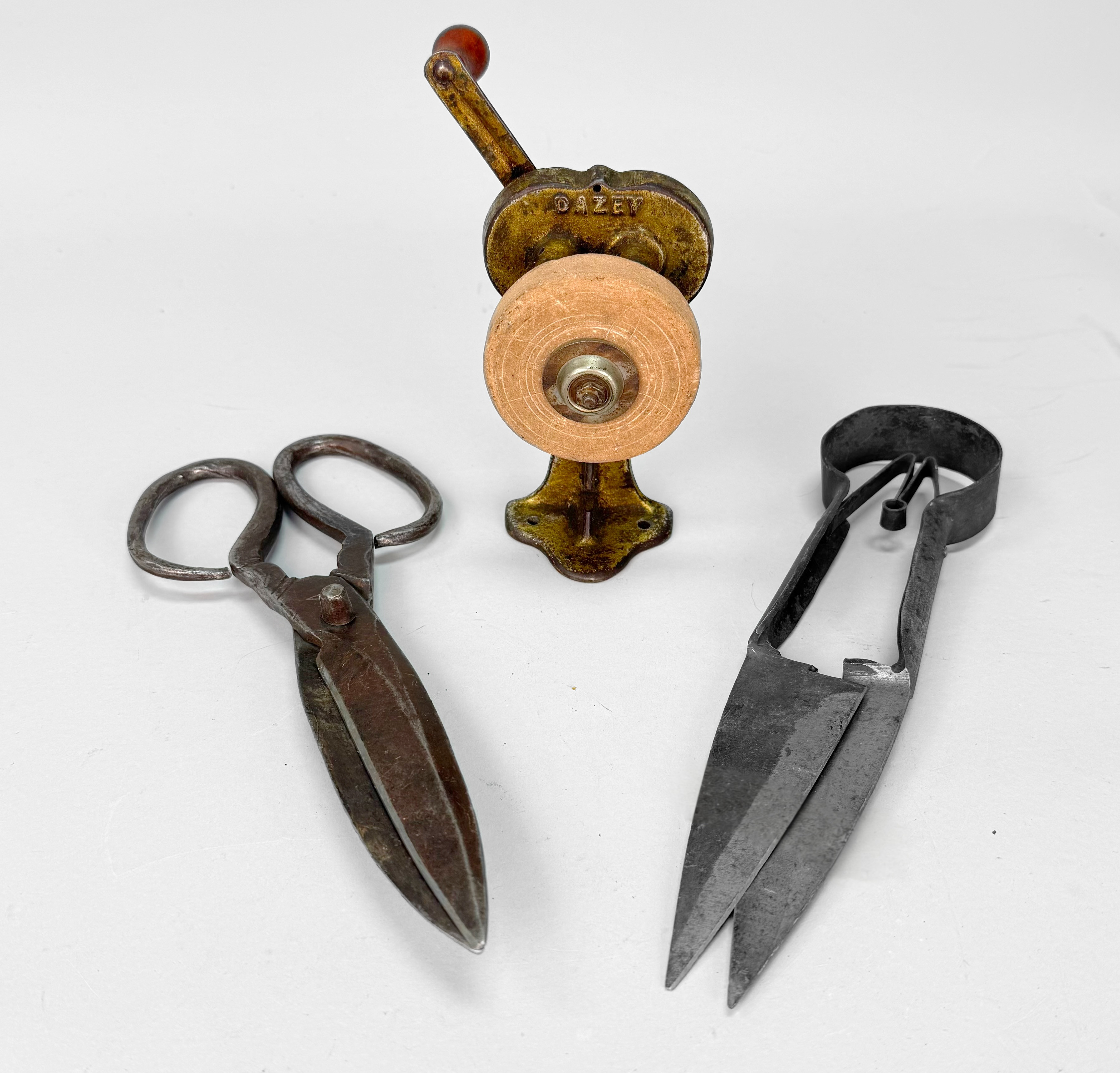 PARTI SAXAR & SLIPSTEN - Handsmidd sax, fårsax & slipsten Dazey sharp, made in usa.