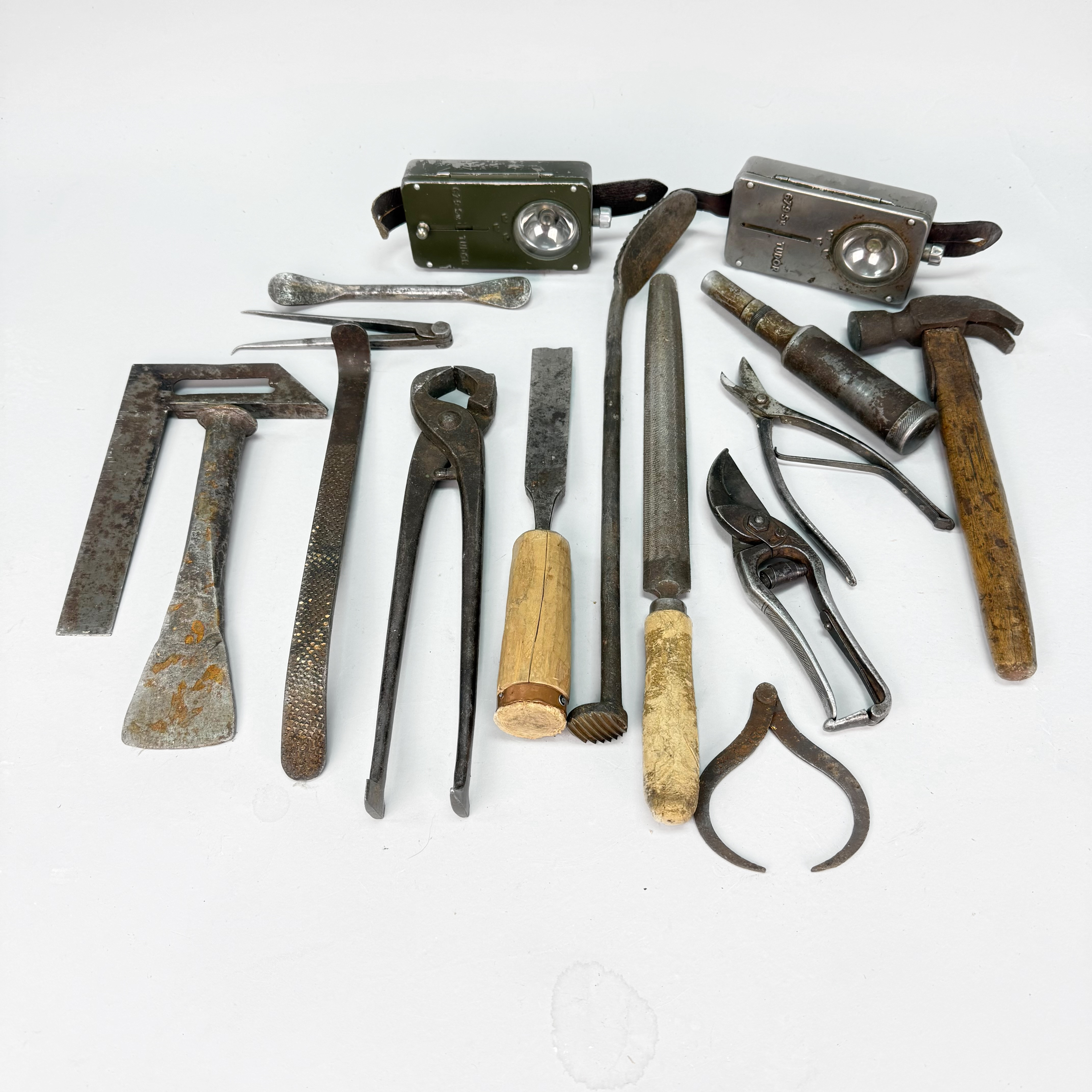 PARTI VERKTYG - arme ficklampor mm , totalt 16 delar.