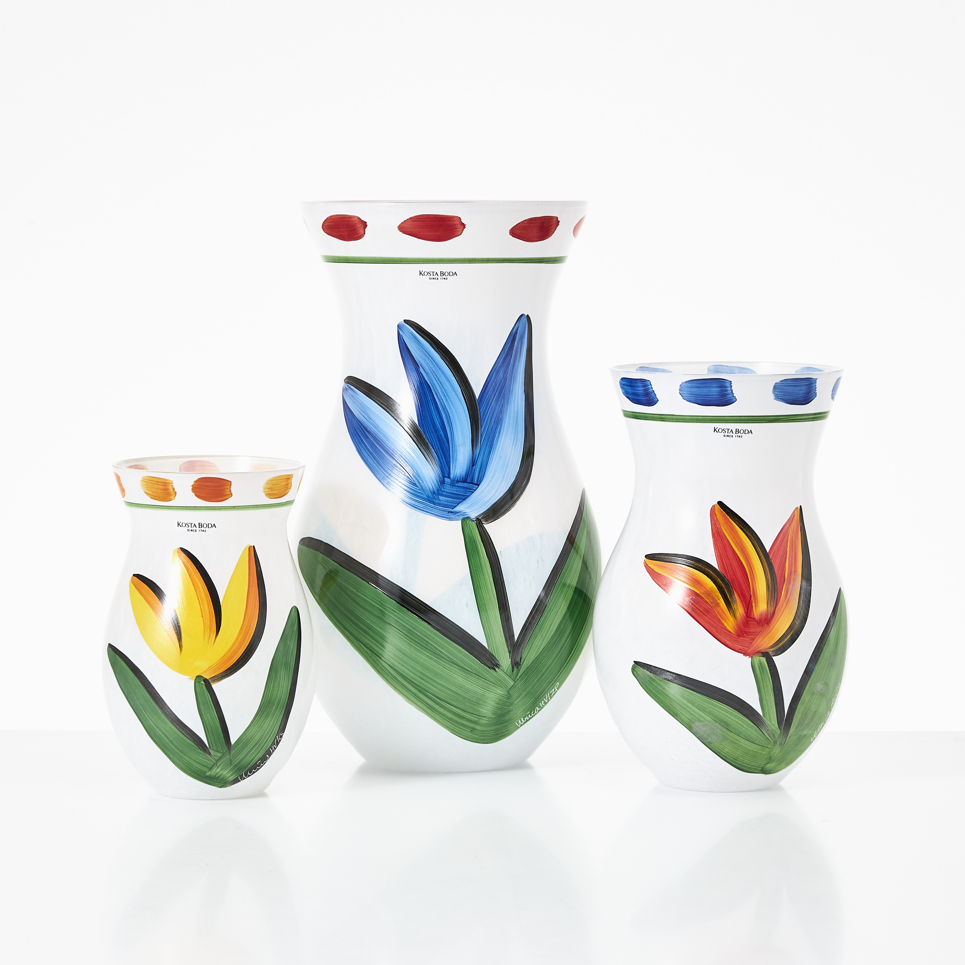 ULRICA HYDMAN-VALLIEN. Vaser, "Tulipa", 3 st., Kosta Boda.