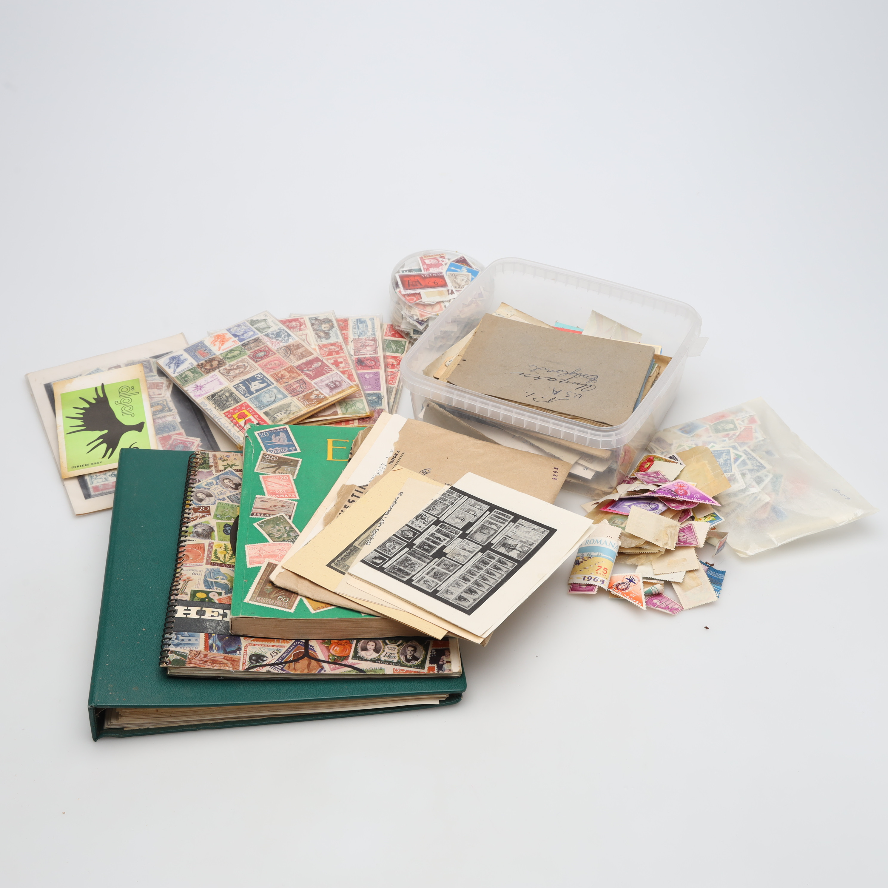 PARTI FRIMÄRKEN, mestadels svenska.