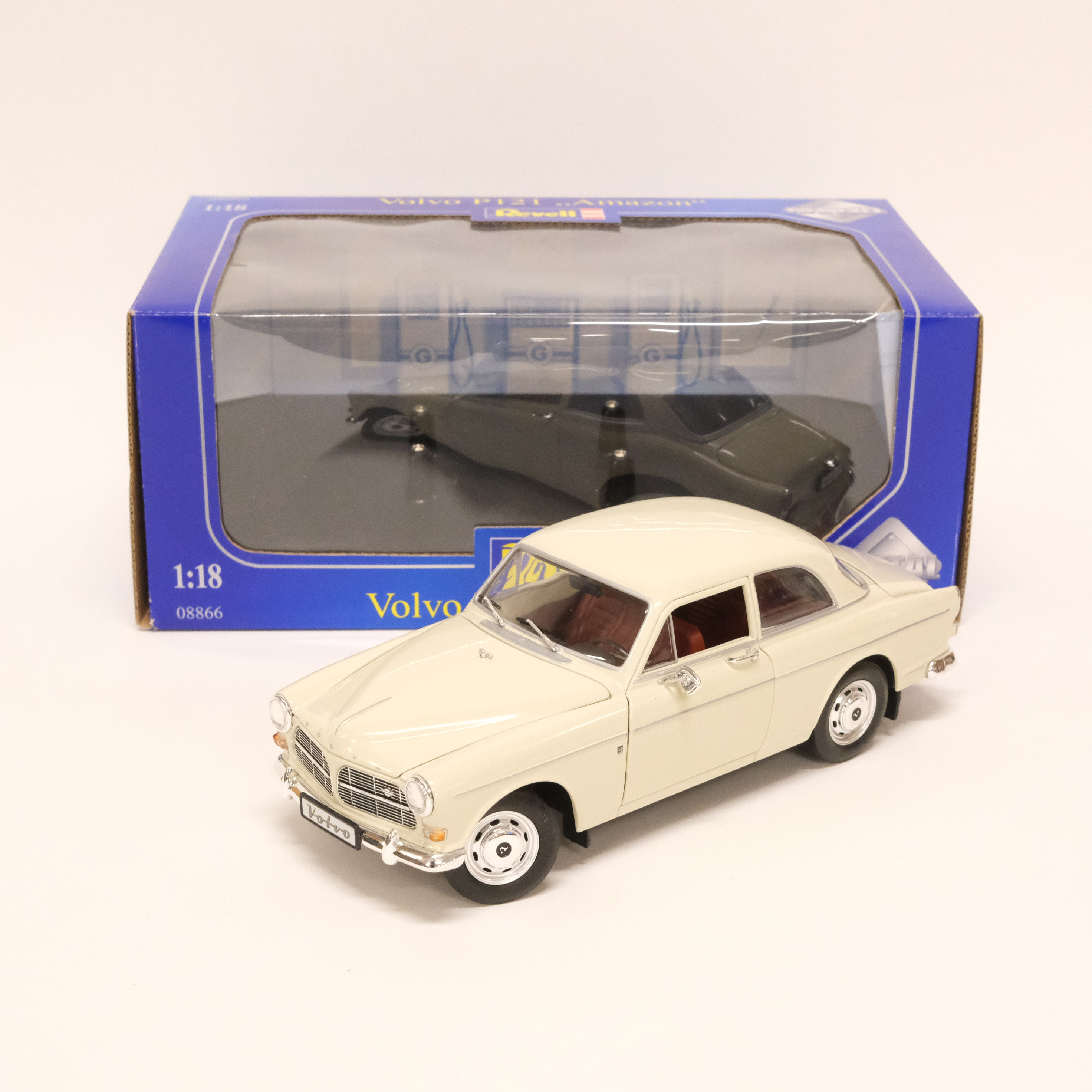 REVELL. MODELLBIL. "VOLVO P121 AMAZON". SKALA 1:18.