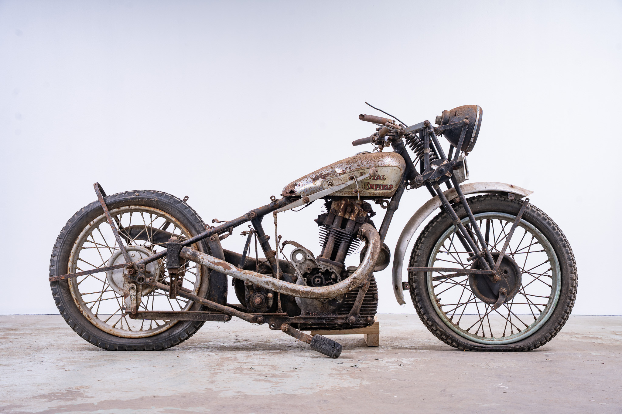 ROYAL ENFIELD, modell LF, 4 valve, 488cc, ca 1933, England.