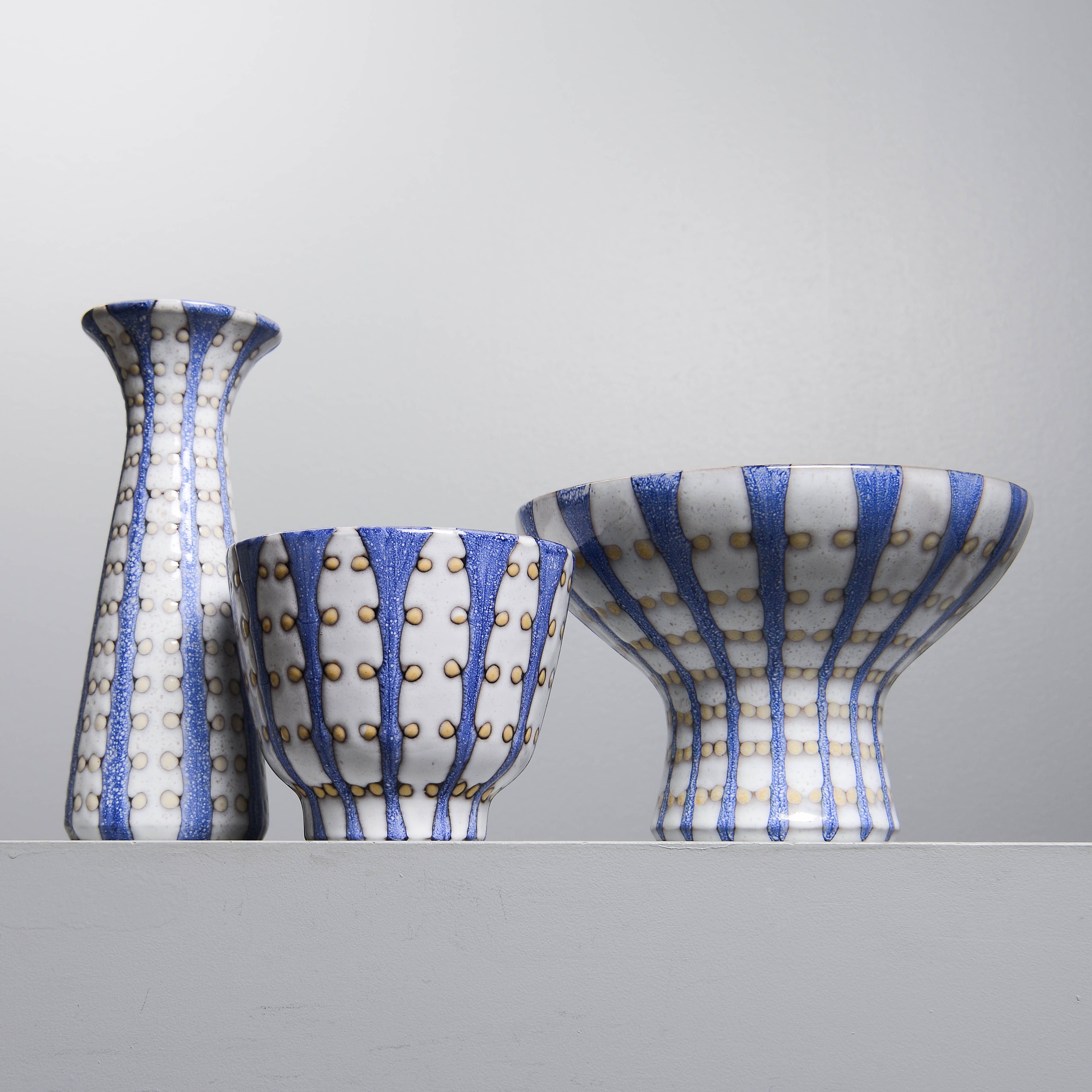 MARI SIMMULSON. "Iris", 3 delar, Upsala-Ekeby, 1951-53.