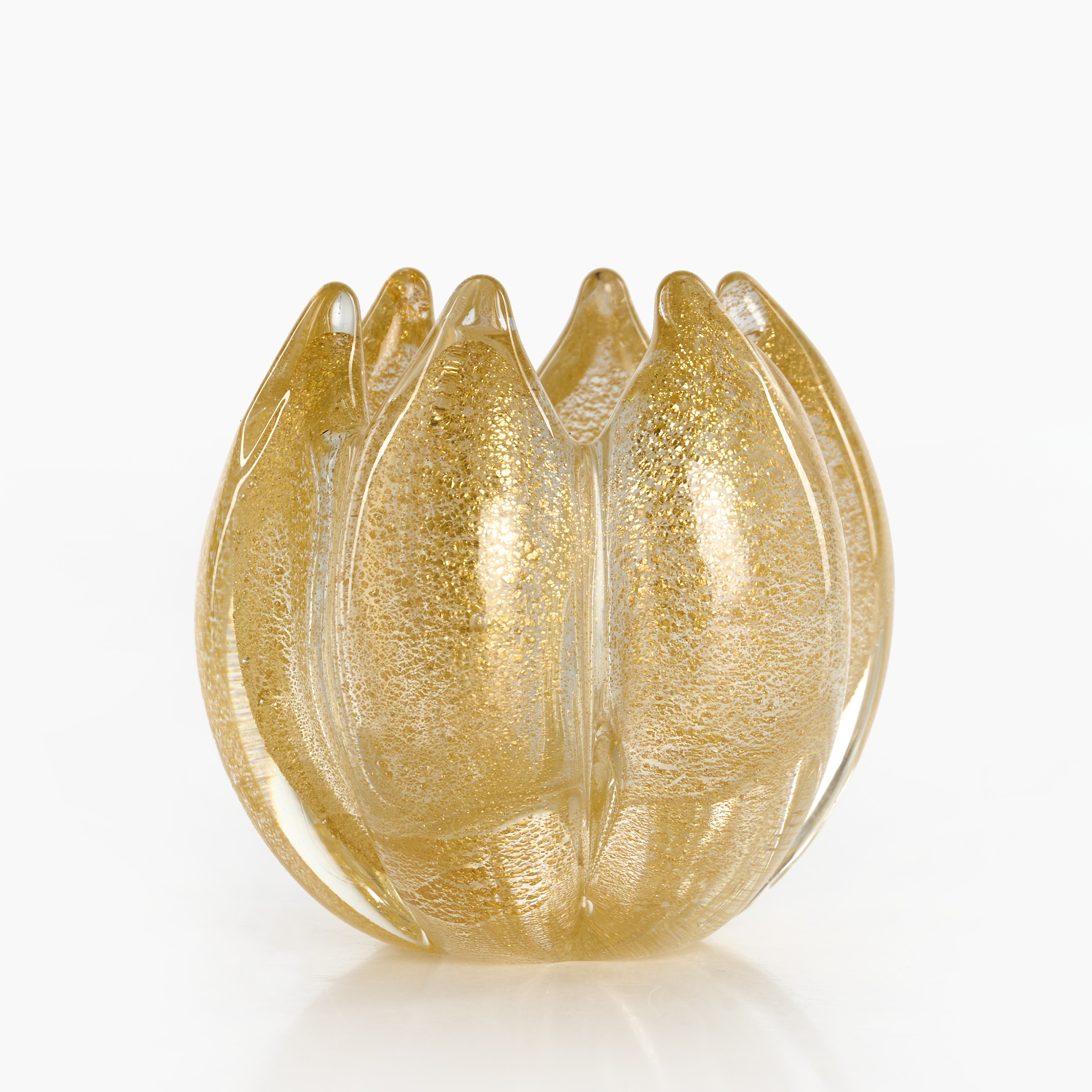 ARCHIMEDE SEGUSO (1909–1999). ljushållare, bladform, klarglas med innesluten dekor av guldstoft, Murano, Italien, 1900-talets mitt.