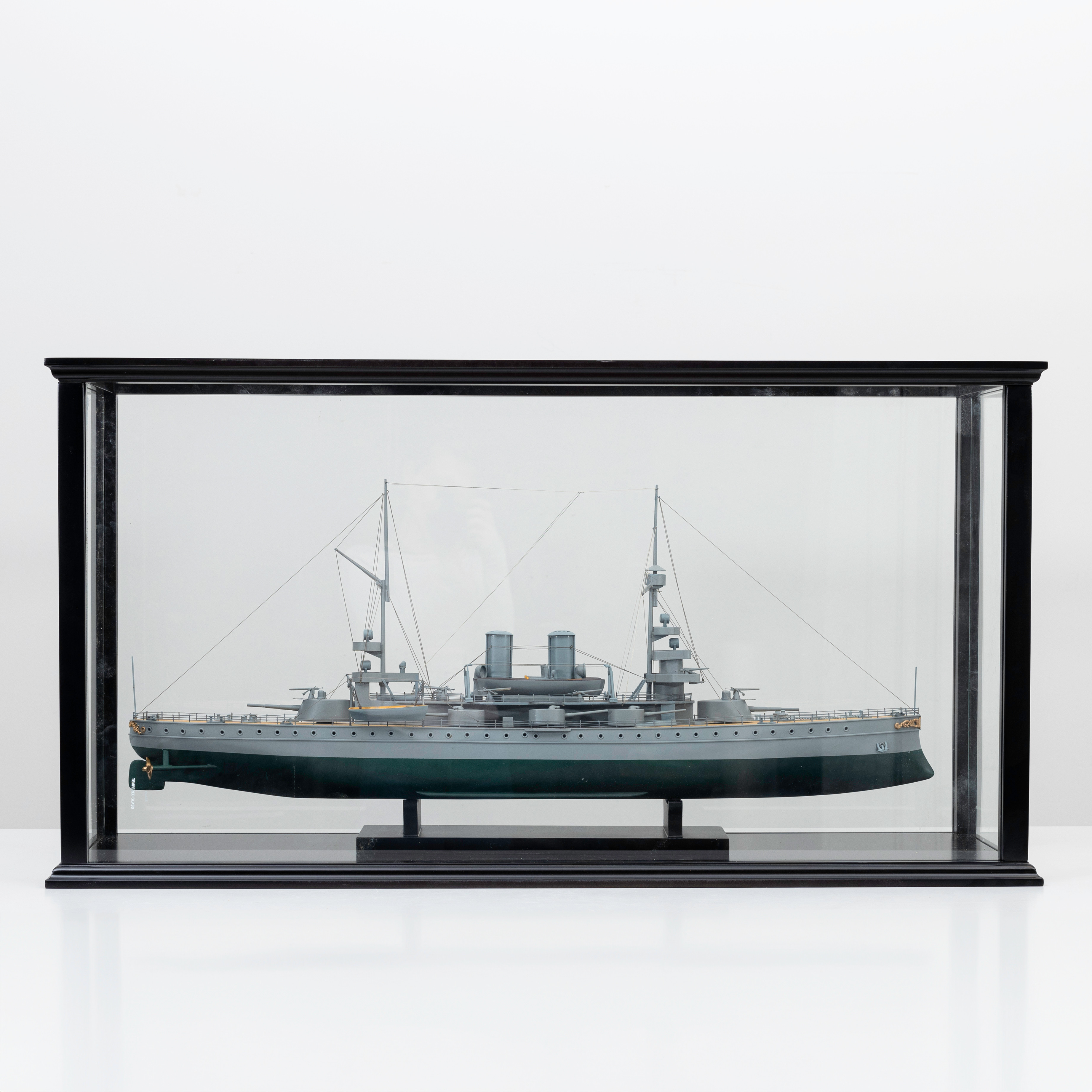 FARTYGSMODELL, Pansarskeppet "Äran", nr: 4/5.