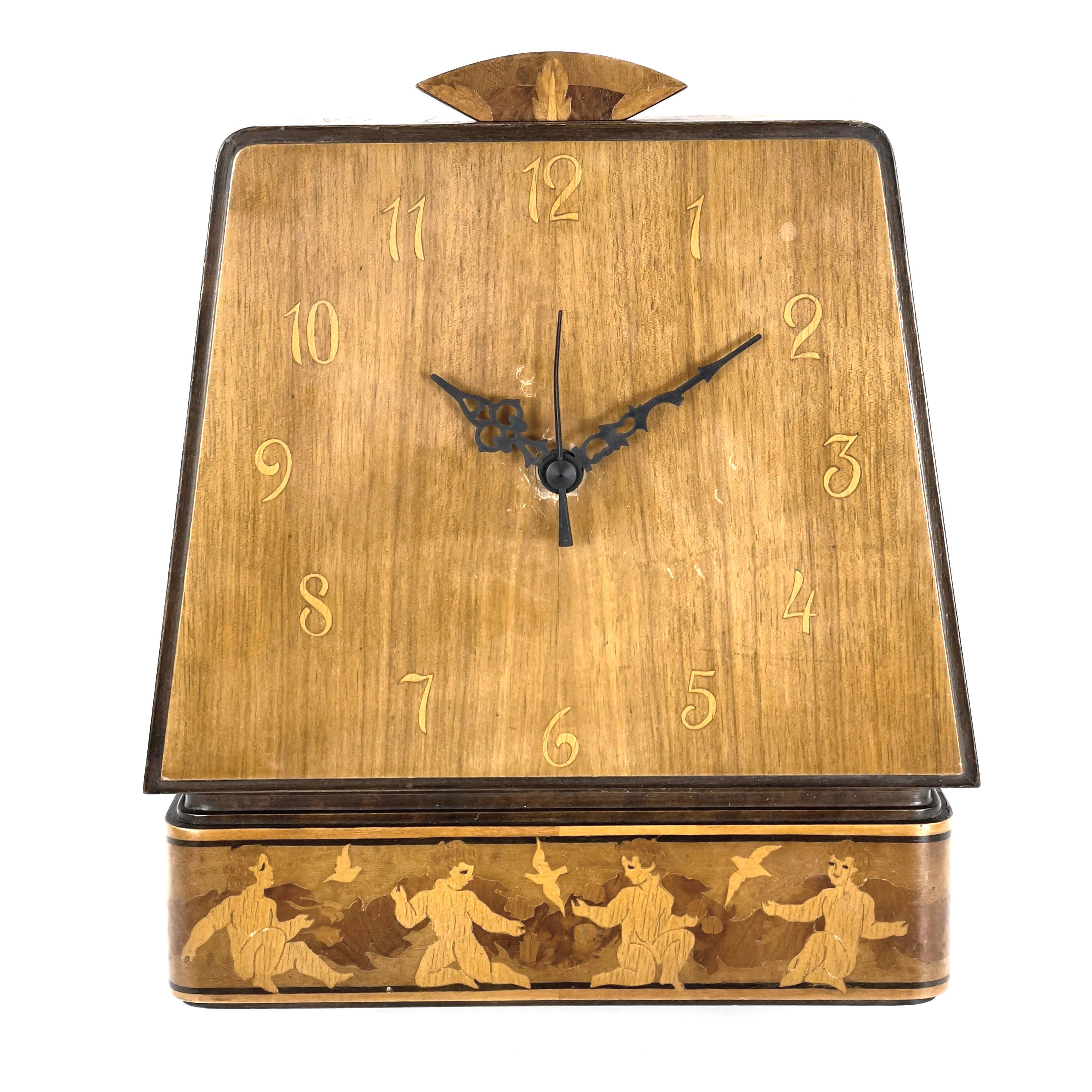 VÄGGUR, trä, art déco, troligen Mjölby Intarsia, 1900-talets första hälft.