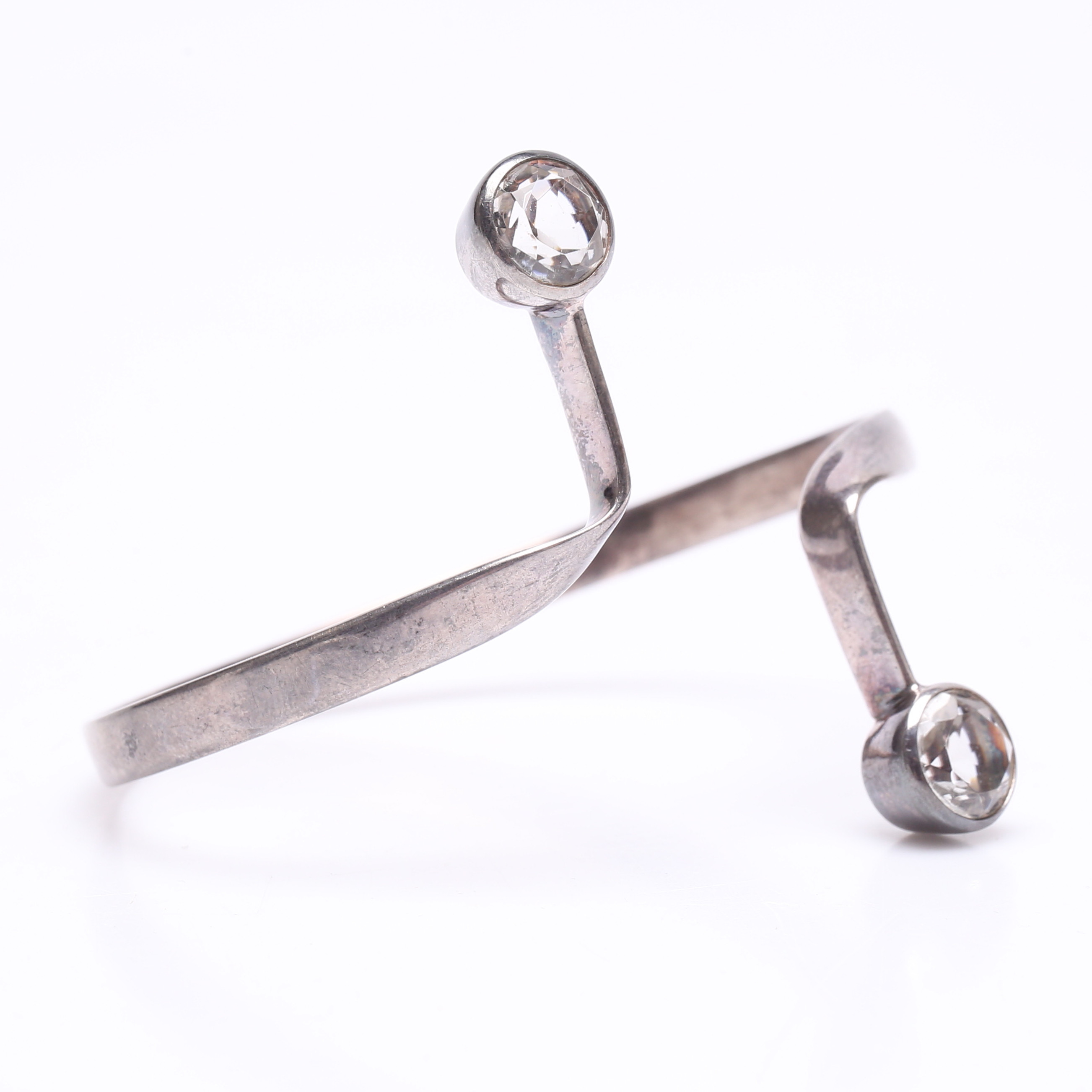ARMRING, silver, med bergskristall, Sverige.