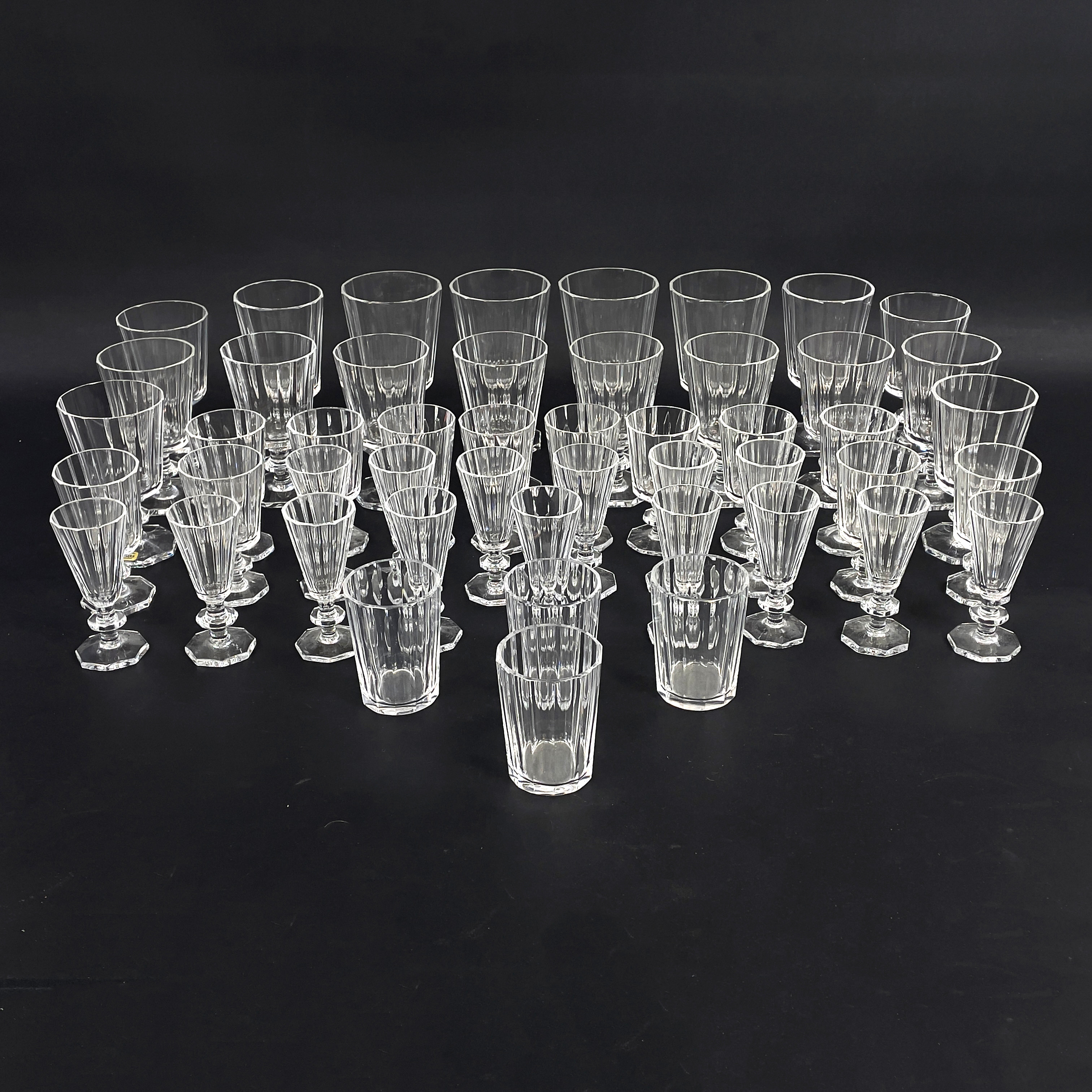 ELIS BERGH. Glasservis, 49 stycken, "Karlberg", Kosta.