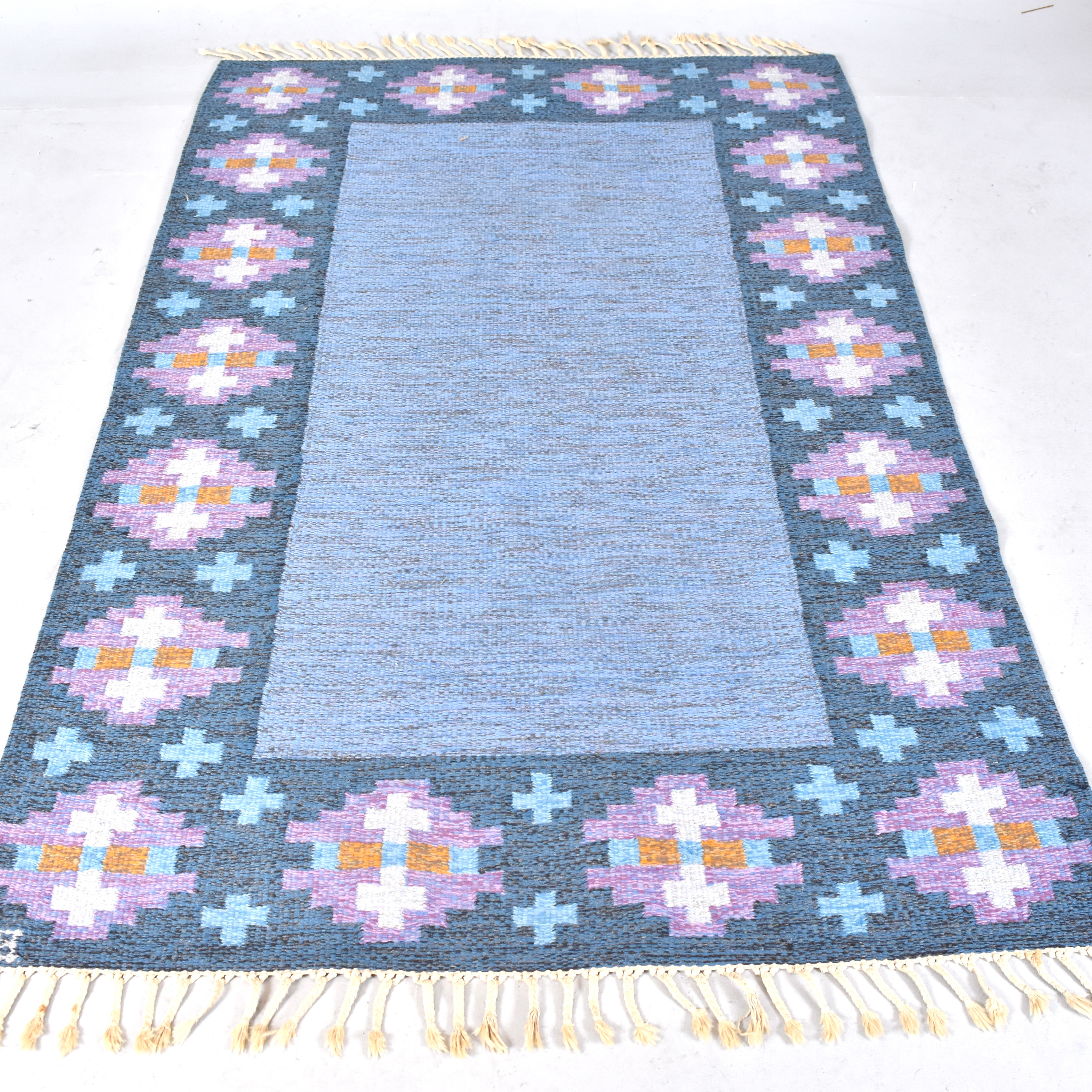 BERIT SVANTESSON. matta, rölakan, "Axevalla 8".