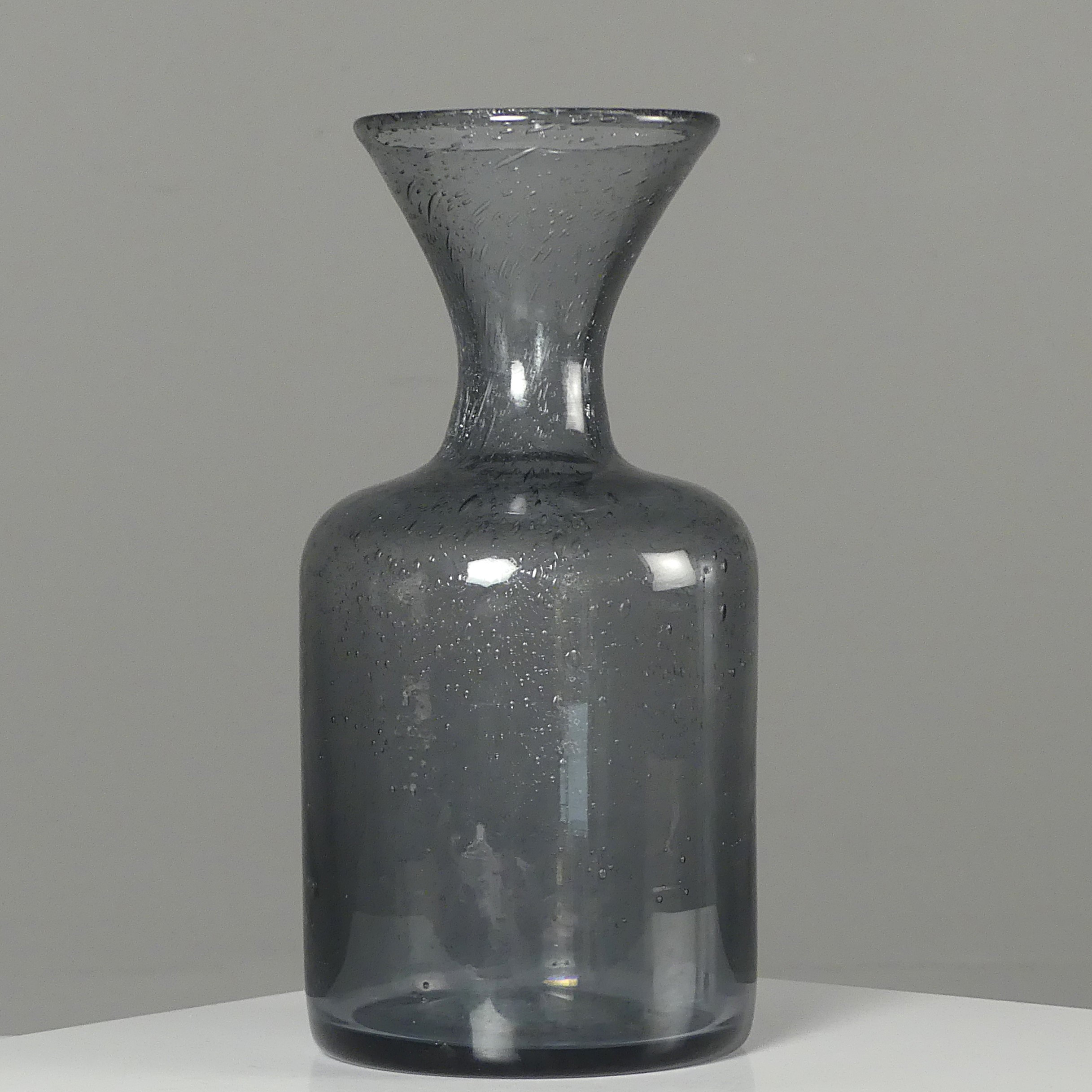 ERIK HÖGLUND. vas, Boda, signerad H 525/245.