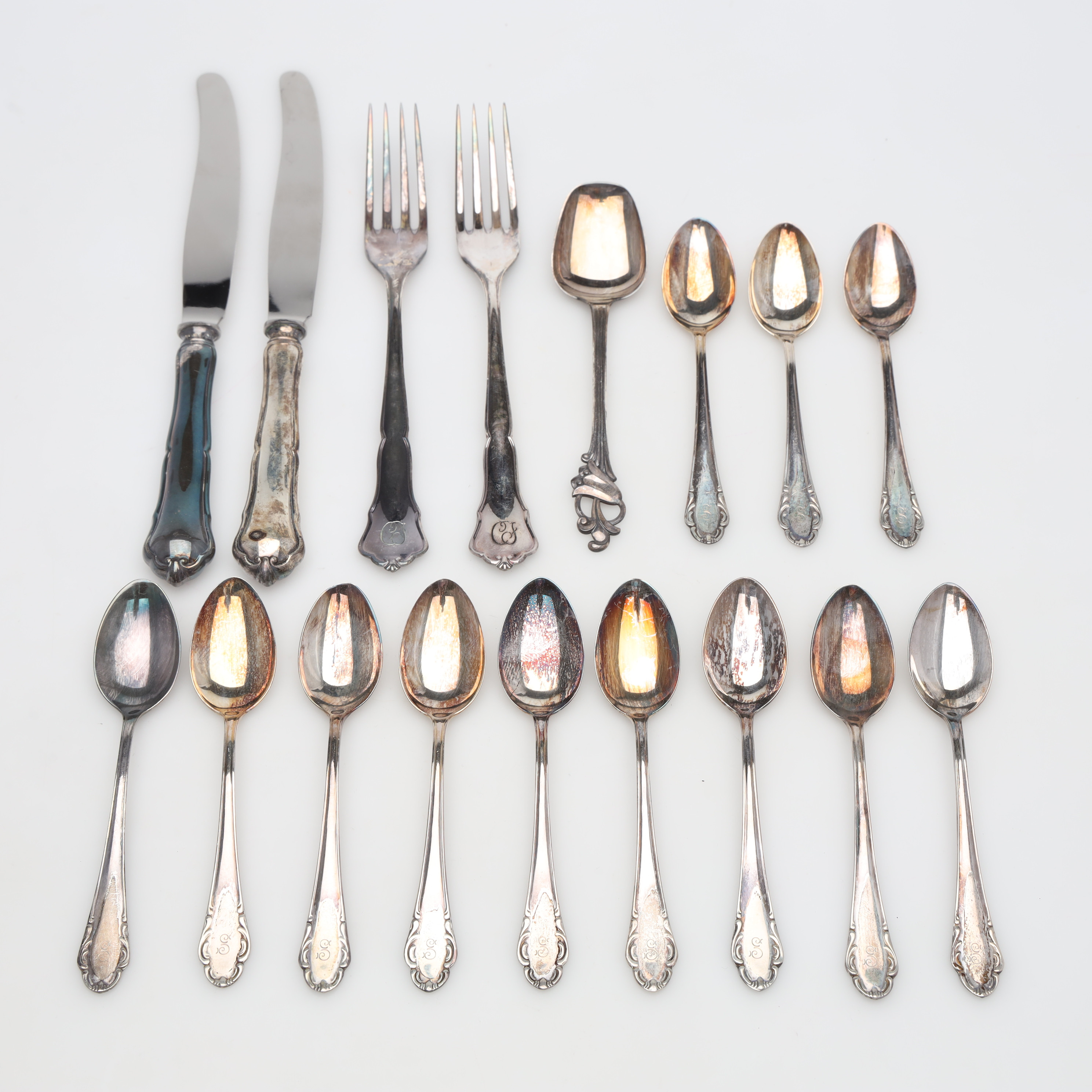 BESTICK 17 stycken, silver, bruttovikt ca 410 gram.