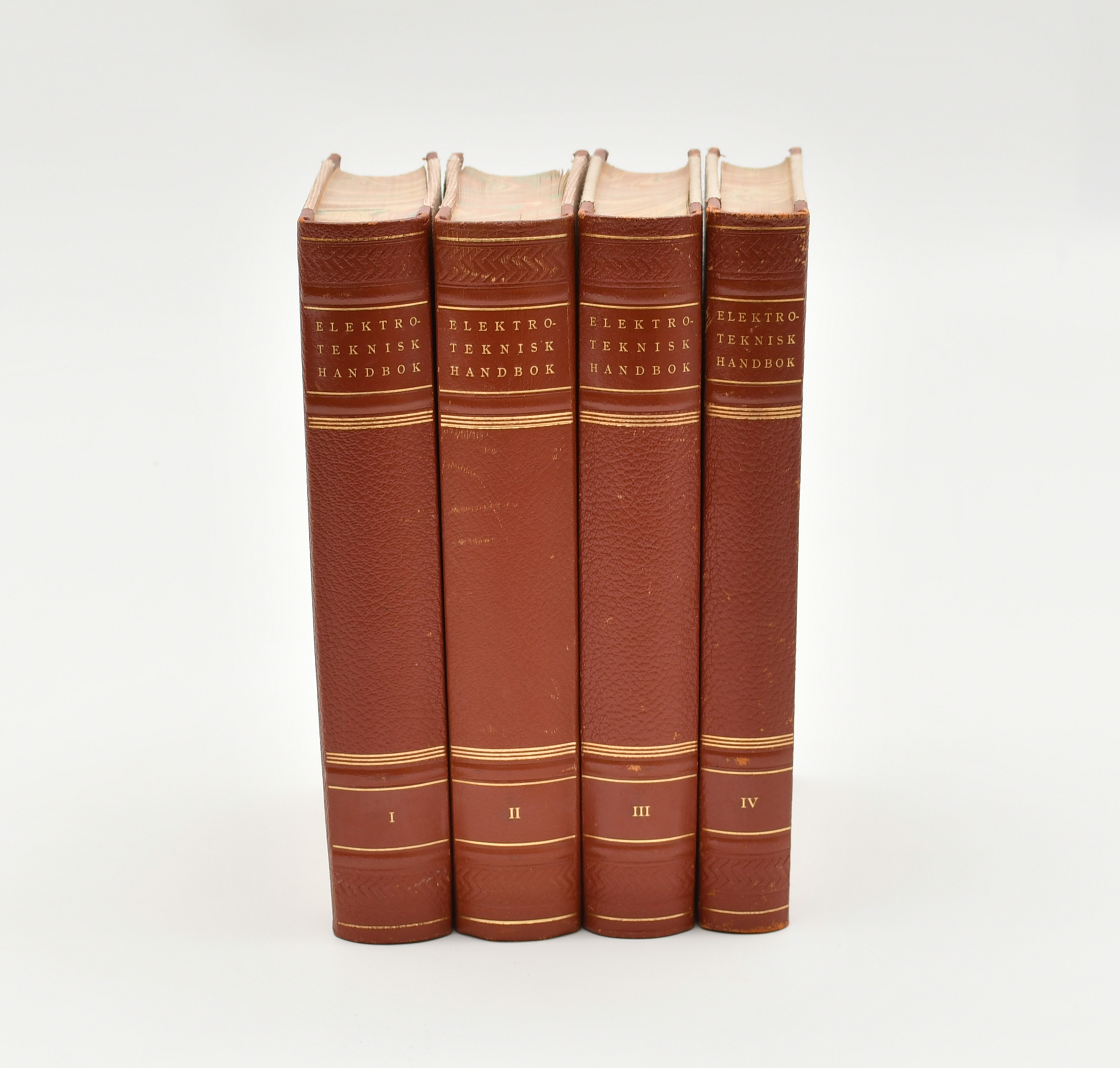 Elektroteknisk Handbok 1-4. 4 Volymer.