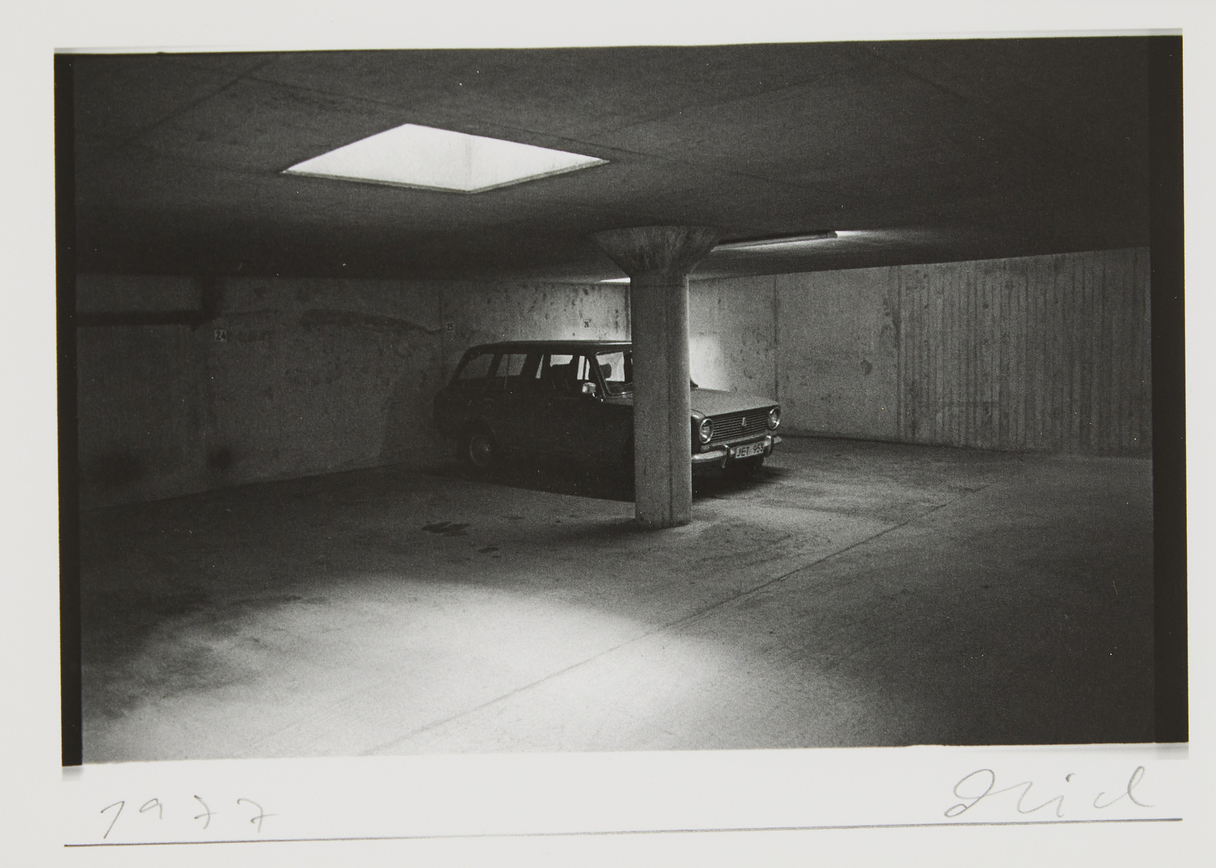 DAWID BJÖRN DAWIDSSON. Utan titel (ur serien KARS).