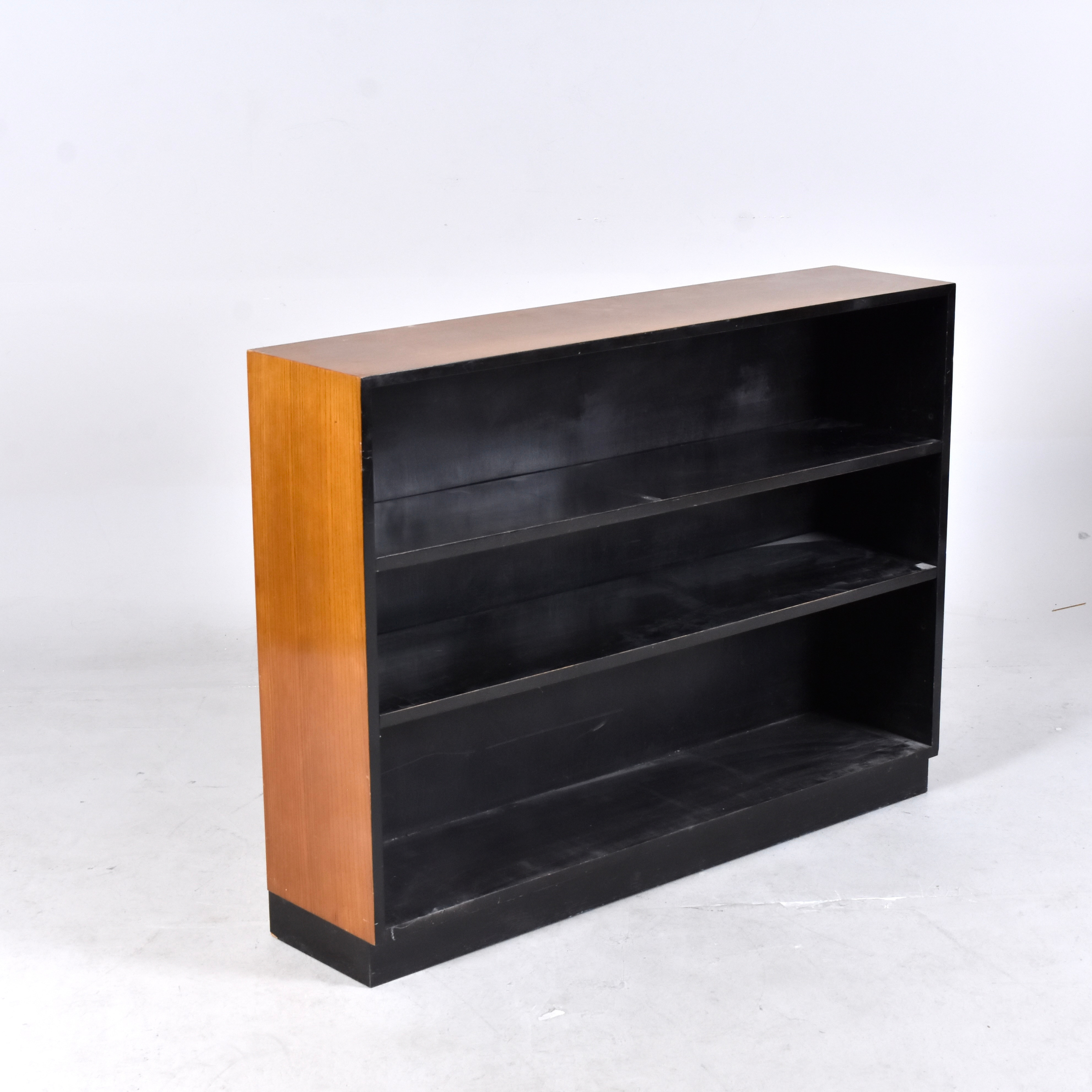 BOKHYLLA, betsad alm och betsad björk, 1900-tal.