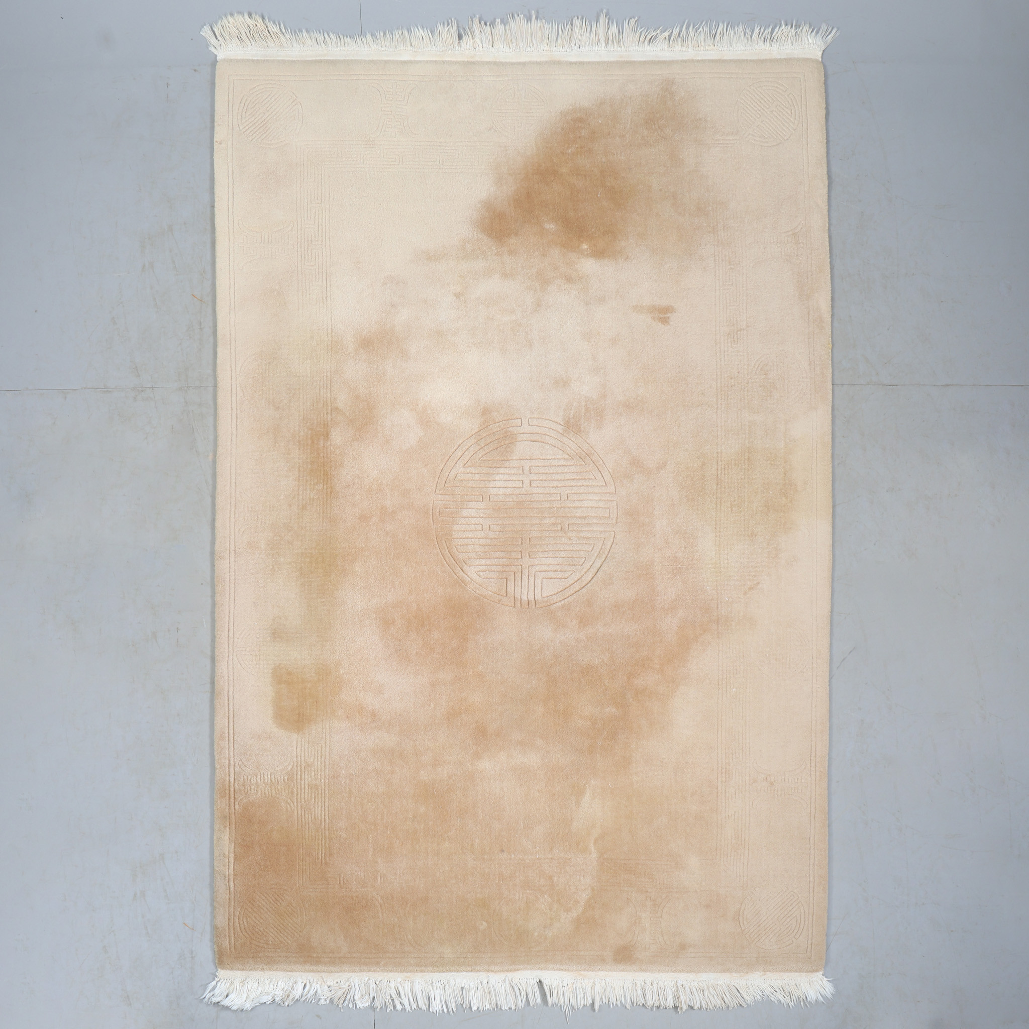 MATTA, Kina, mått ca 150x170 cm.