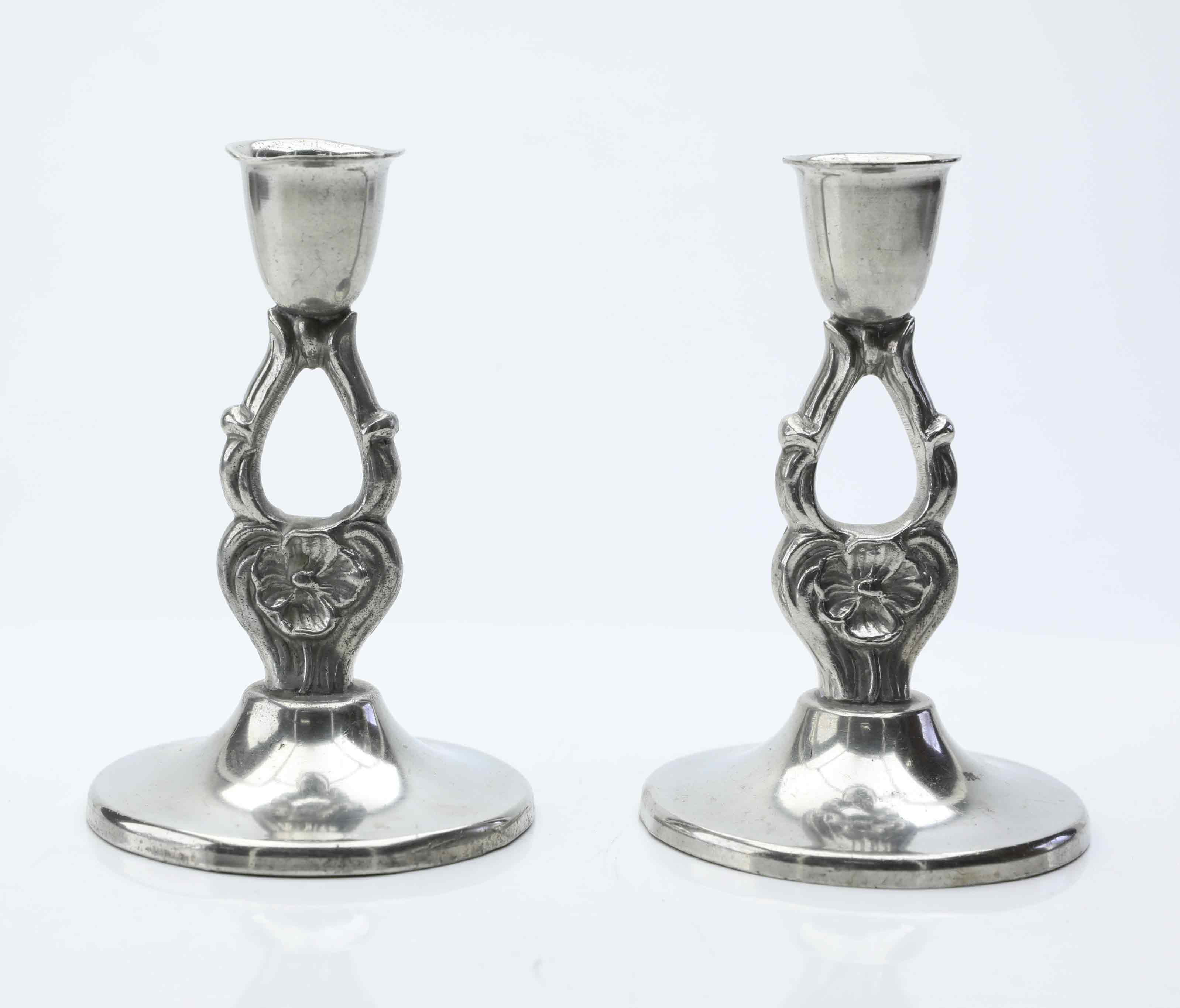 LJUSSTAKAR, tenn, ett par, Modern Metallkonst svenskt tenn, 1948.