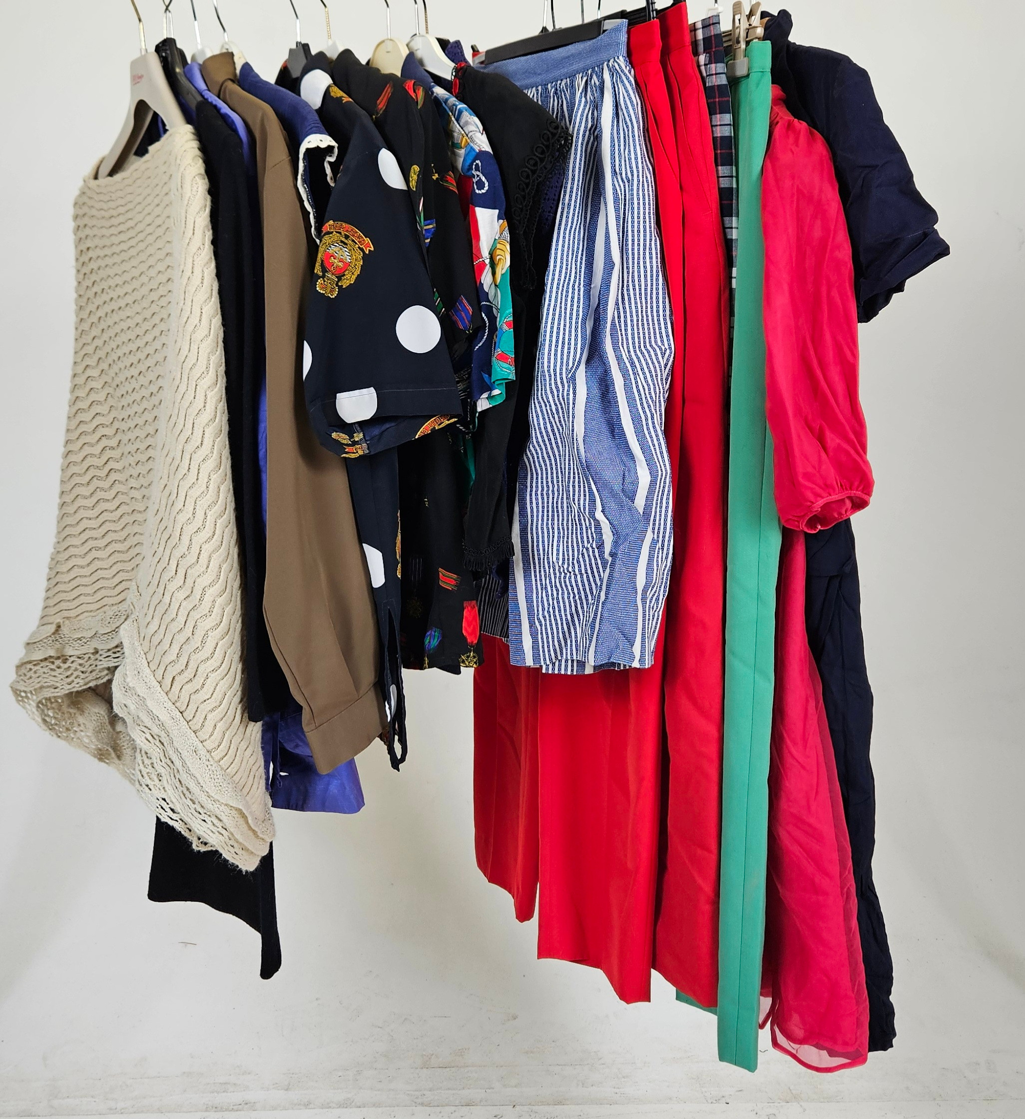 KLÄDER, 17 delar, vintage, bland annat Wahls, Betty Barclay, Gallicia, Sym, Elvira, 1900-talets andra hälft.