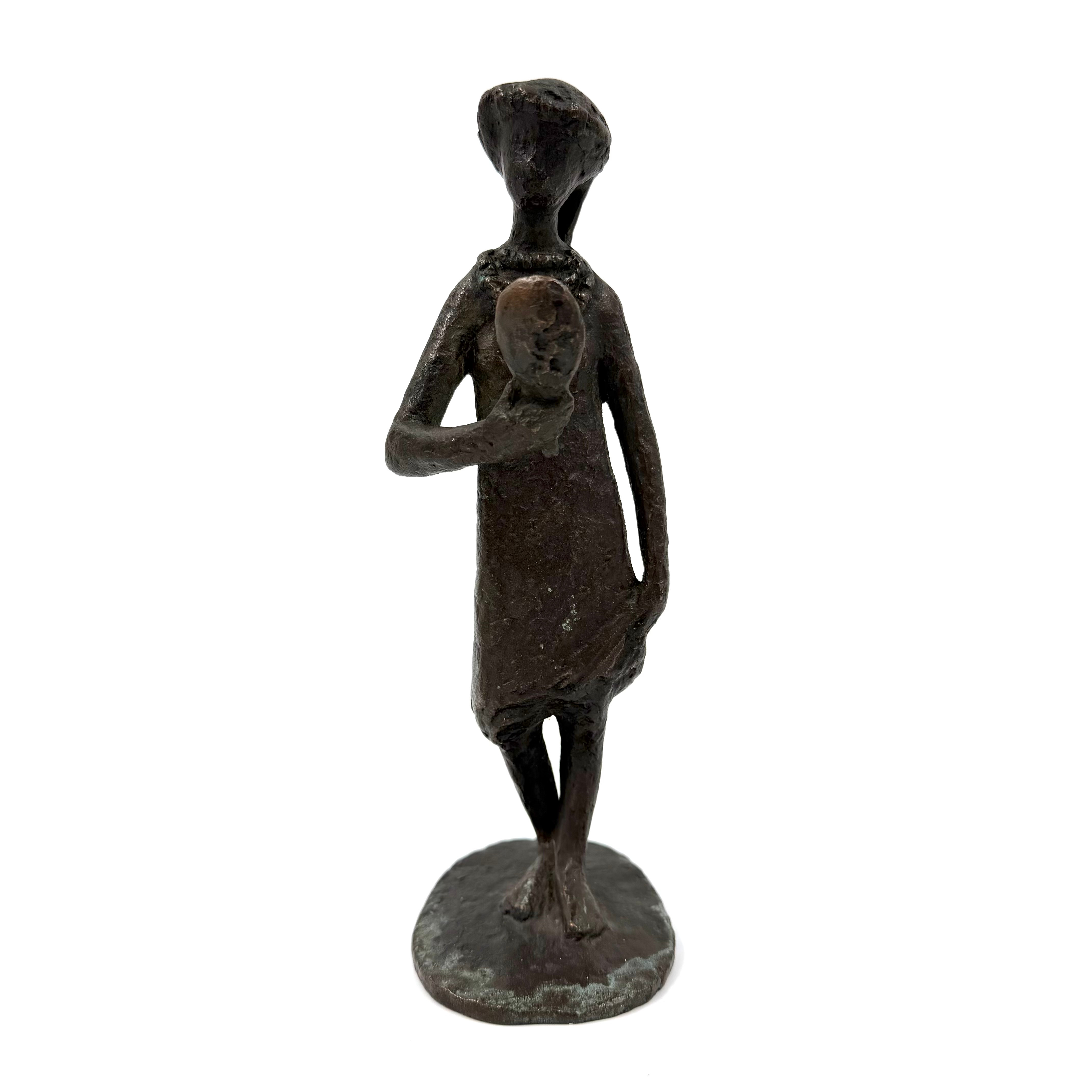 IRIS VON BOLTENSTERN (1921-1992). Skulptur, Flicka med spegel, patinerad brons, osignerad.