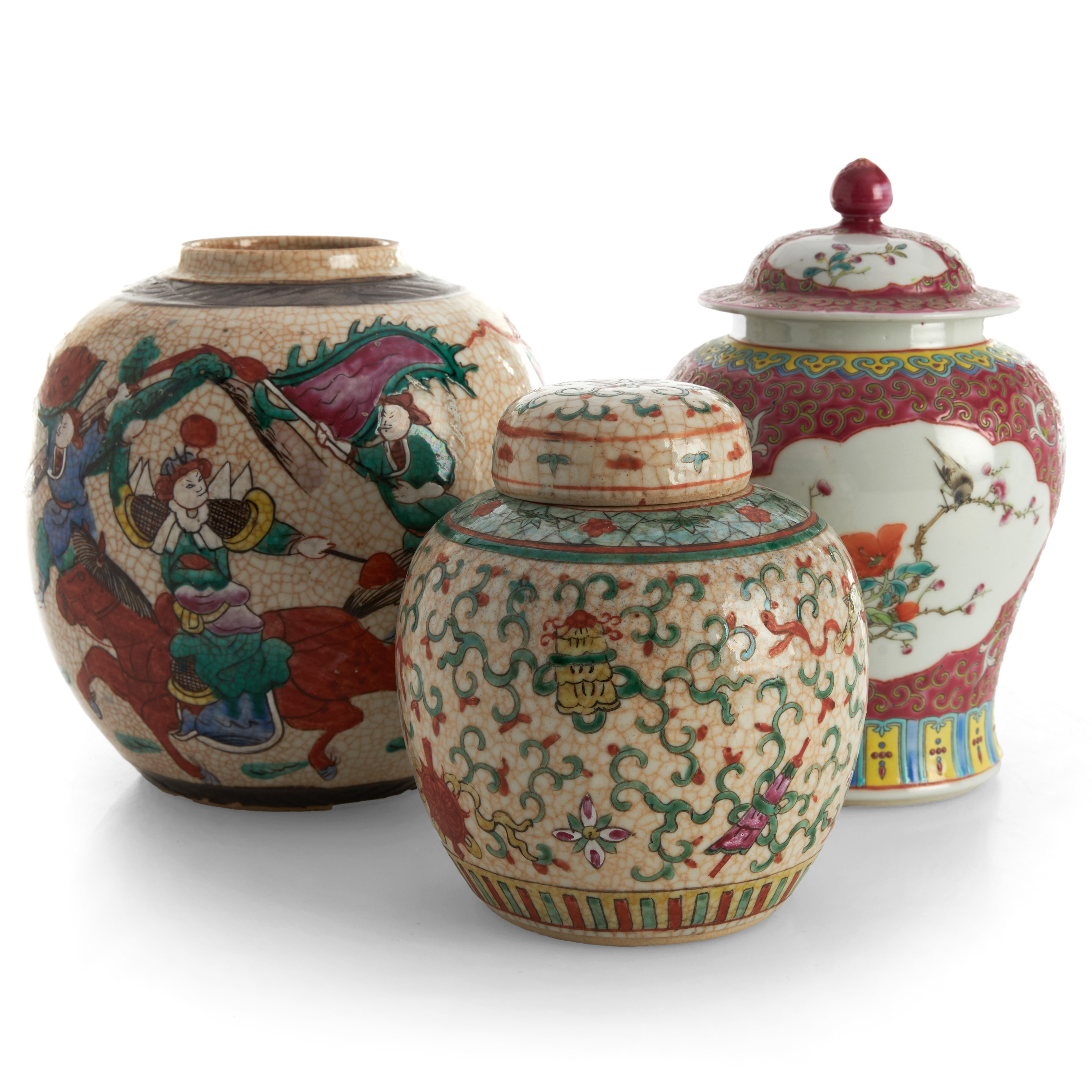 KRUKOR med LOCK (2) + KRUKA, porslin, Kina, dekor i emaljfärger, 1900-tal.