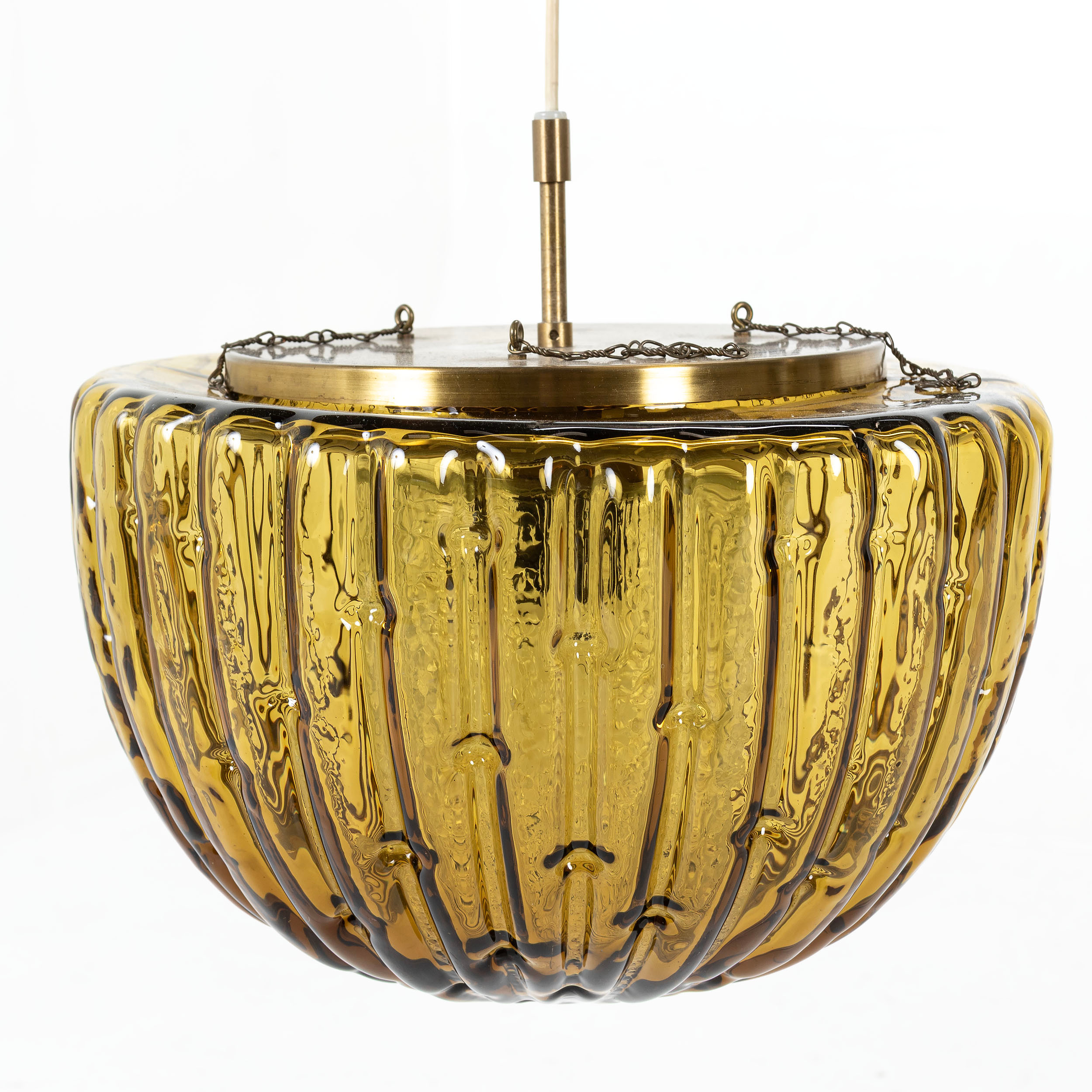 CARL FAGERLUND. TILLSKRIVEN. Taklampa, glas & mässing, Orrefors, 1960/70-tal.