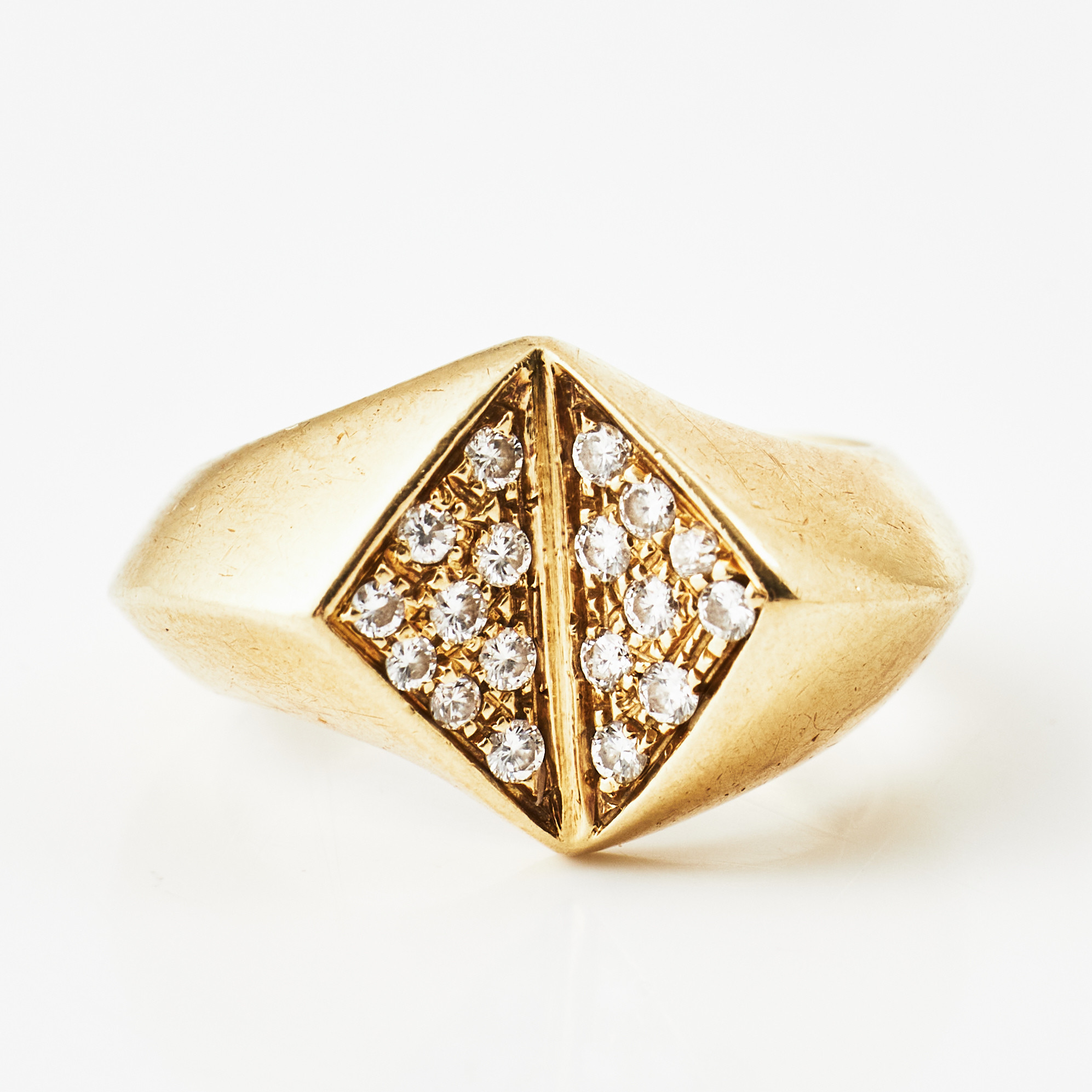 RING, 18 k guld, 18 briljanter totalt ca 0,18 ct.