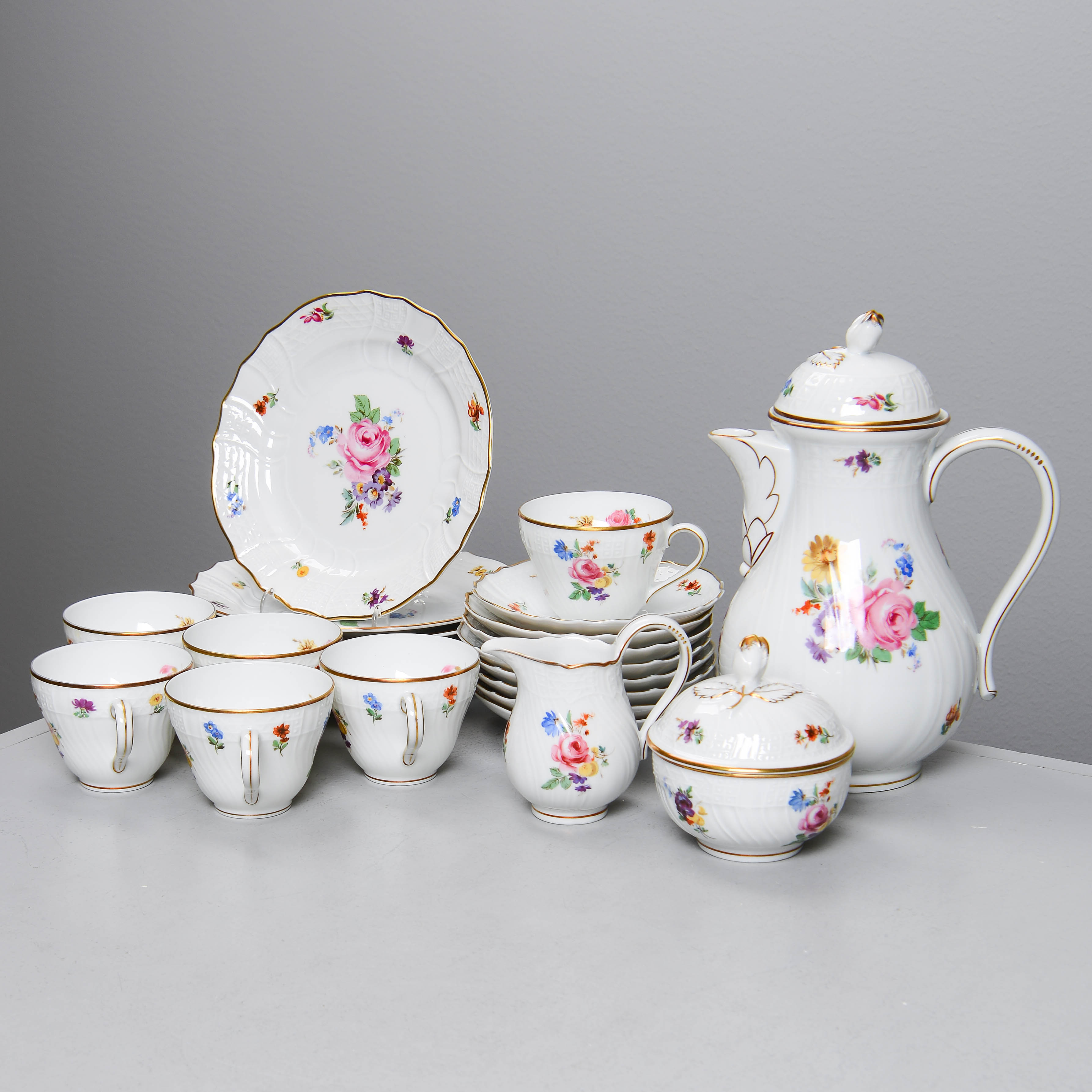 KAFFESERVIS för 6 personer, Hutschenreuther, Tyskland (15 delar).