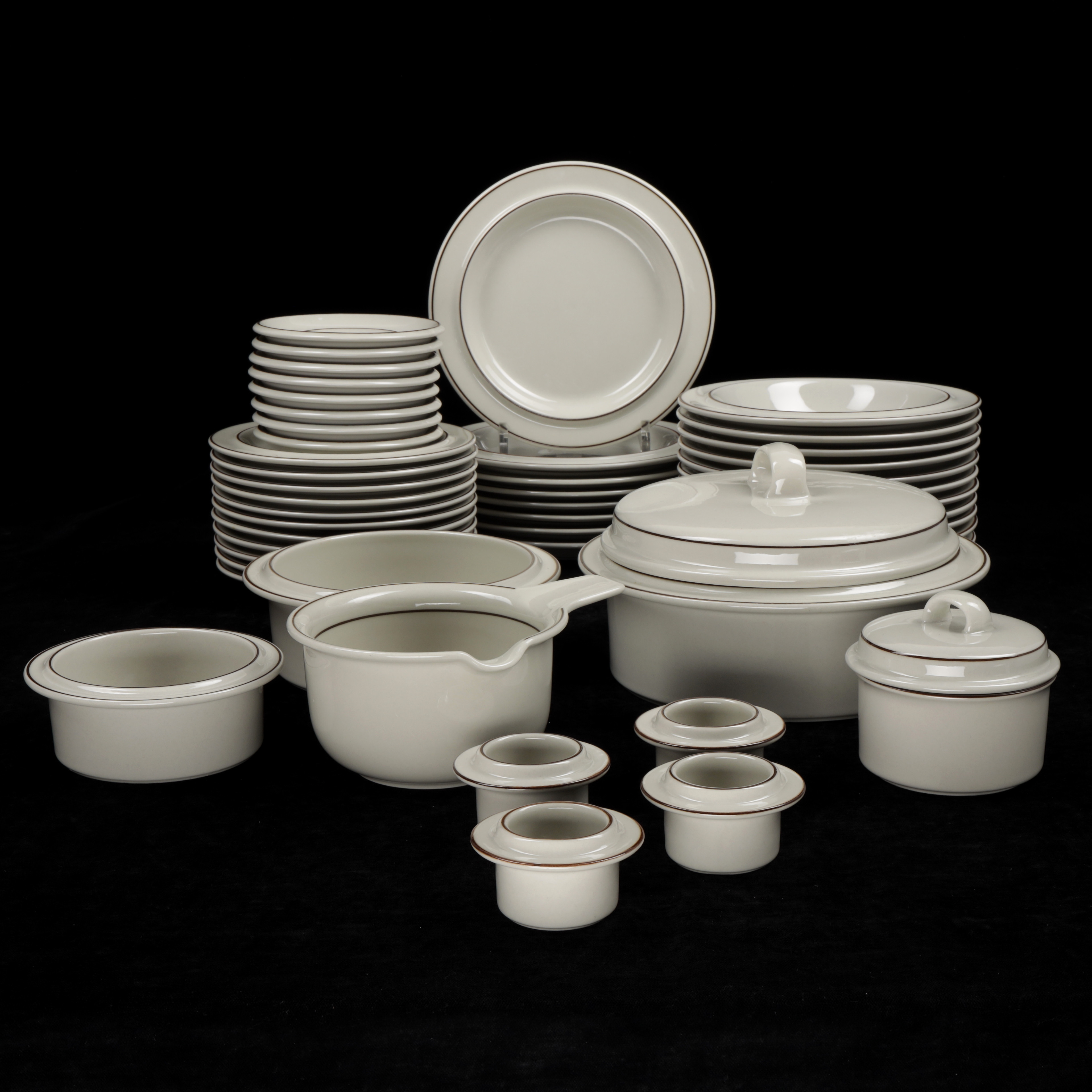 ULLA PROCOPÉ. Servis, 47 delar, "Fennica", Arabia, Finland, 1970-tal.