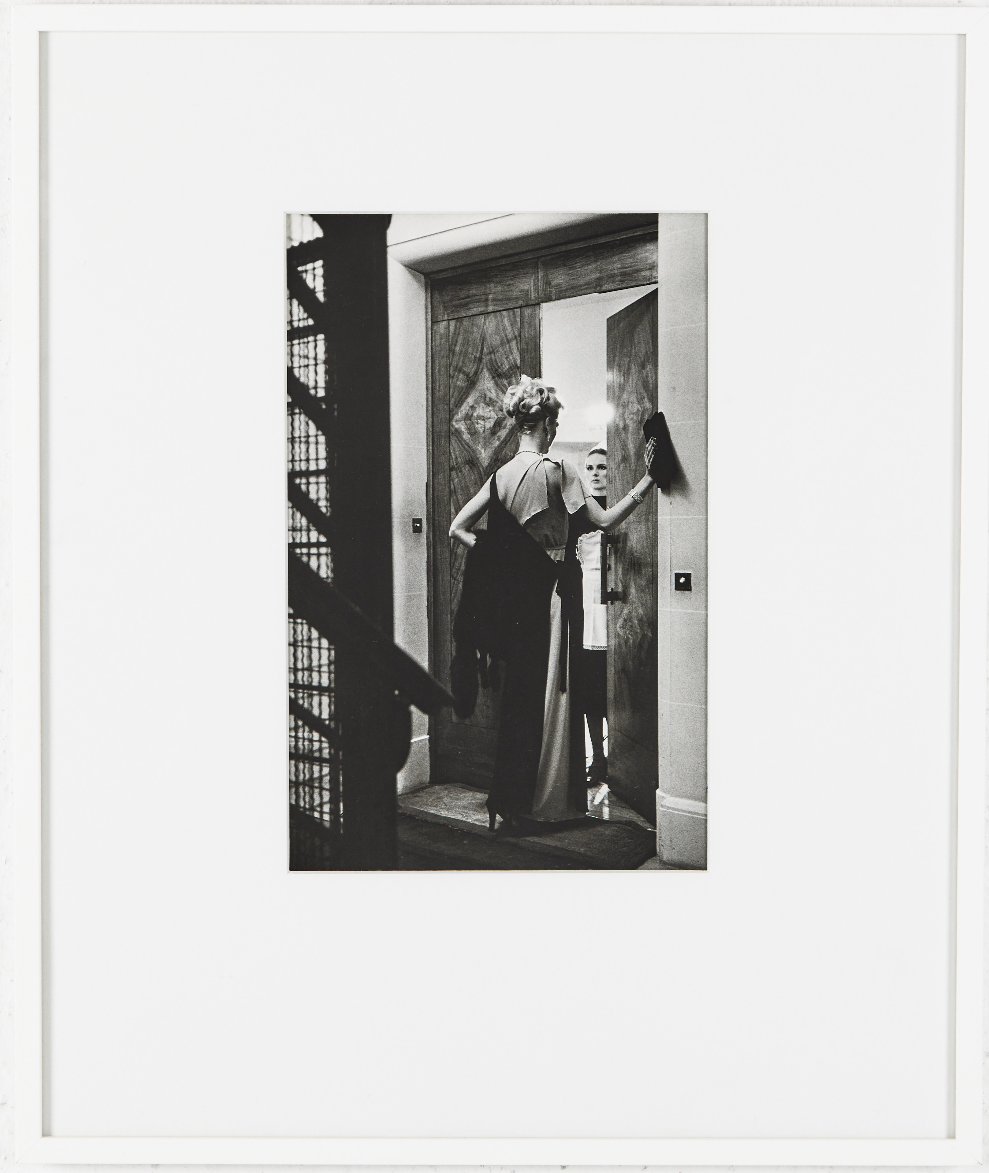 HELMUT NEWTON. Efter, "16:th arrondissement Paris 1976". offsetlitografi, ur Special Collection från 1979.