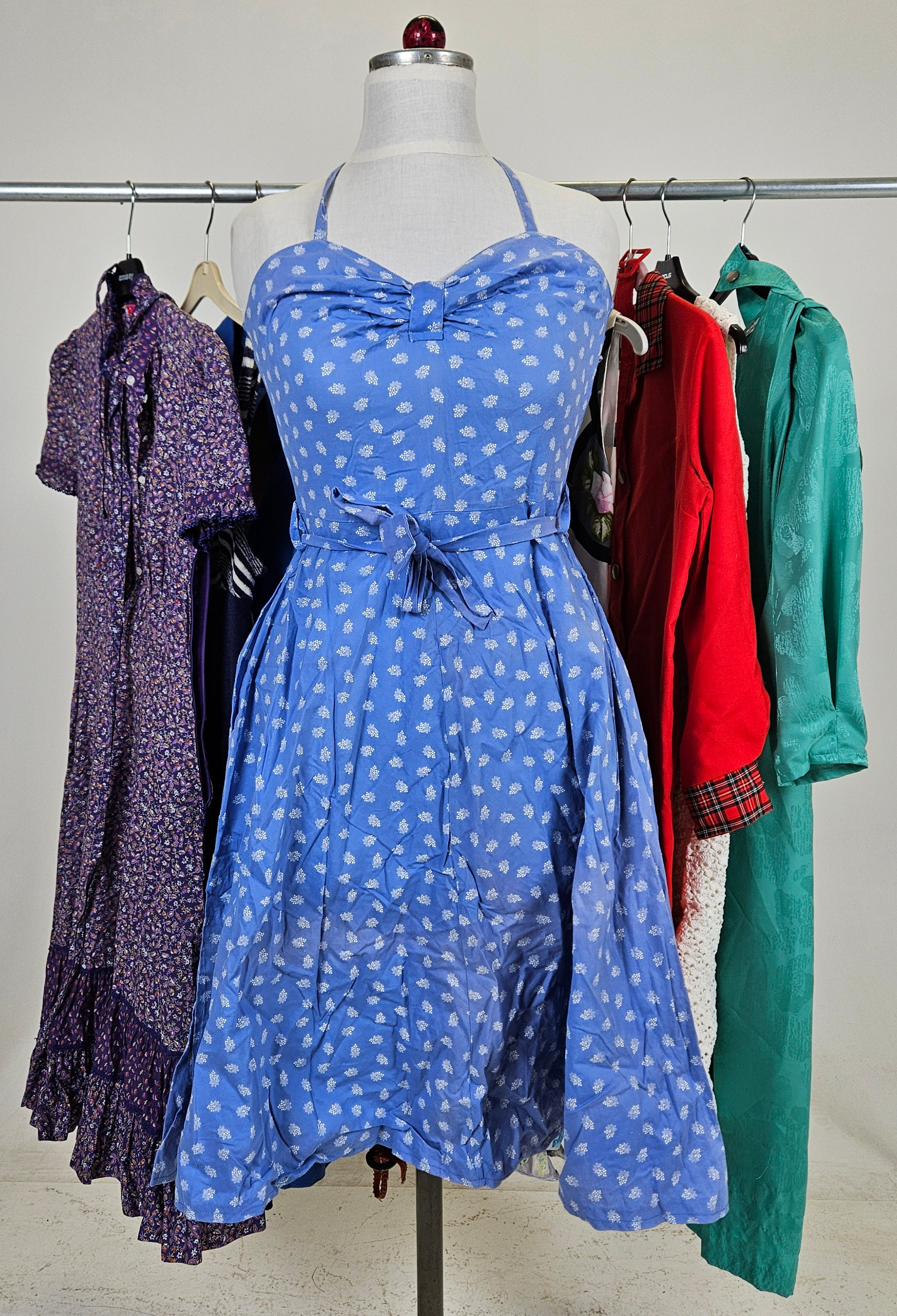 KLÄNNINGAR, 10 st, bland annat Martinette, Betty Barclay.