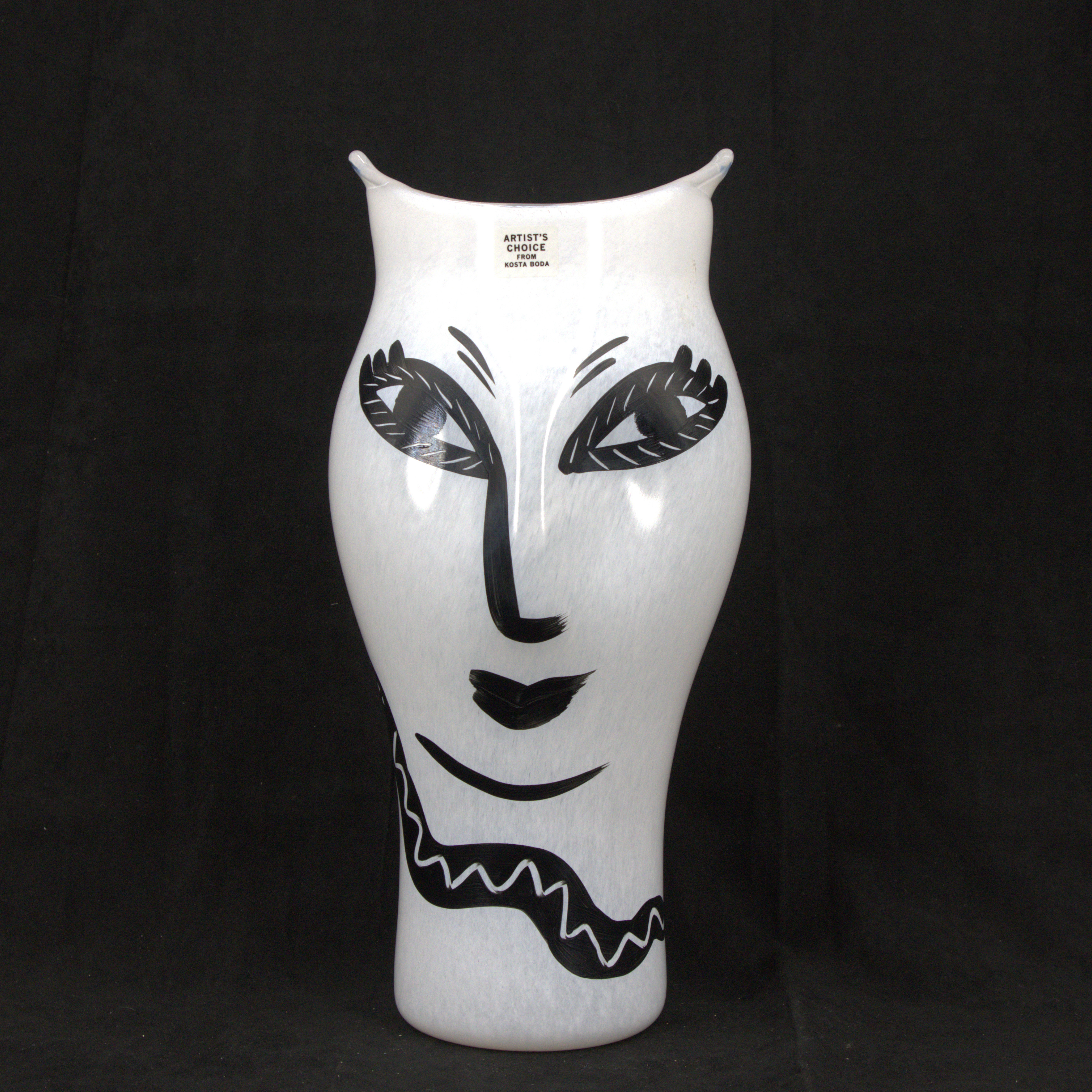 ULRICA HYDMAN-VALLIEN. Vas, "Open Minds", bemålat glas, numrerad och signerad, Artist´s choise, Kosta Boda.