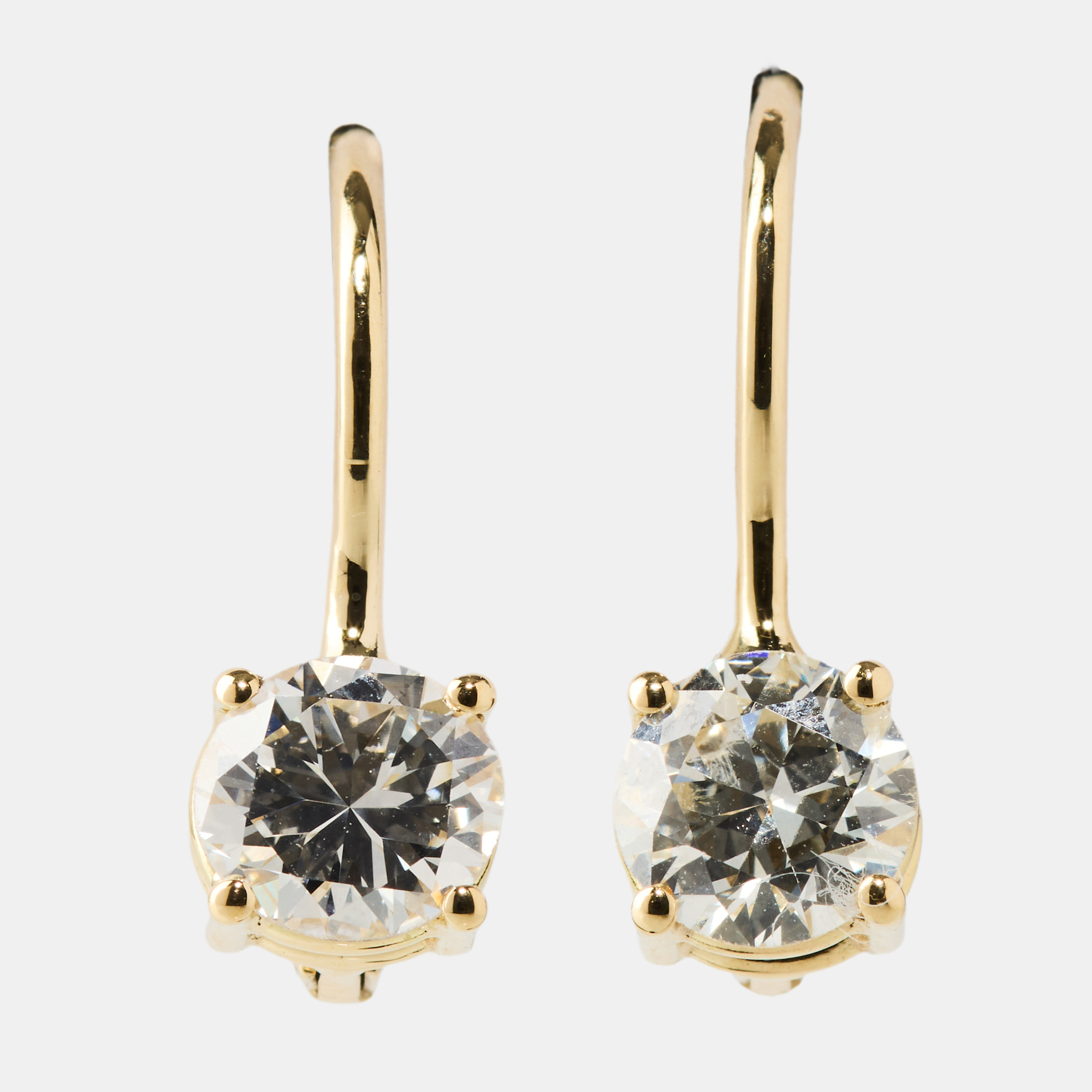 ÖRHÄNGEN, ett par, 18K guld med diamanter.