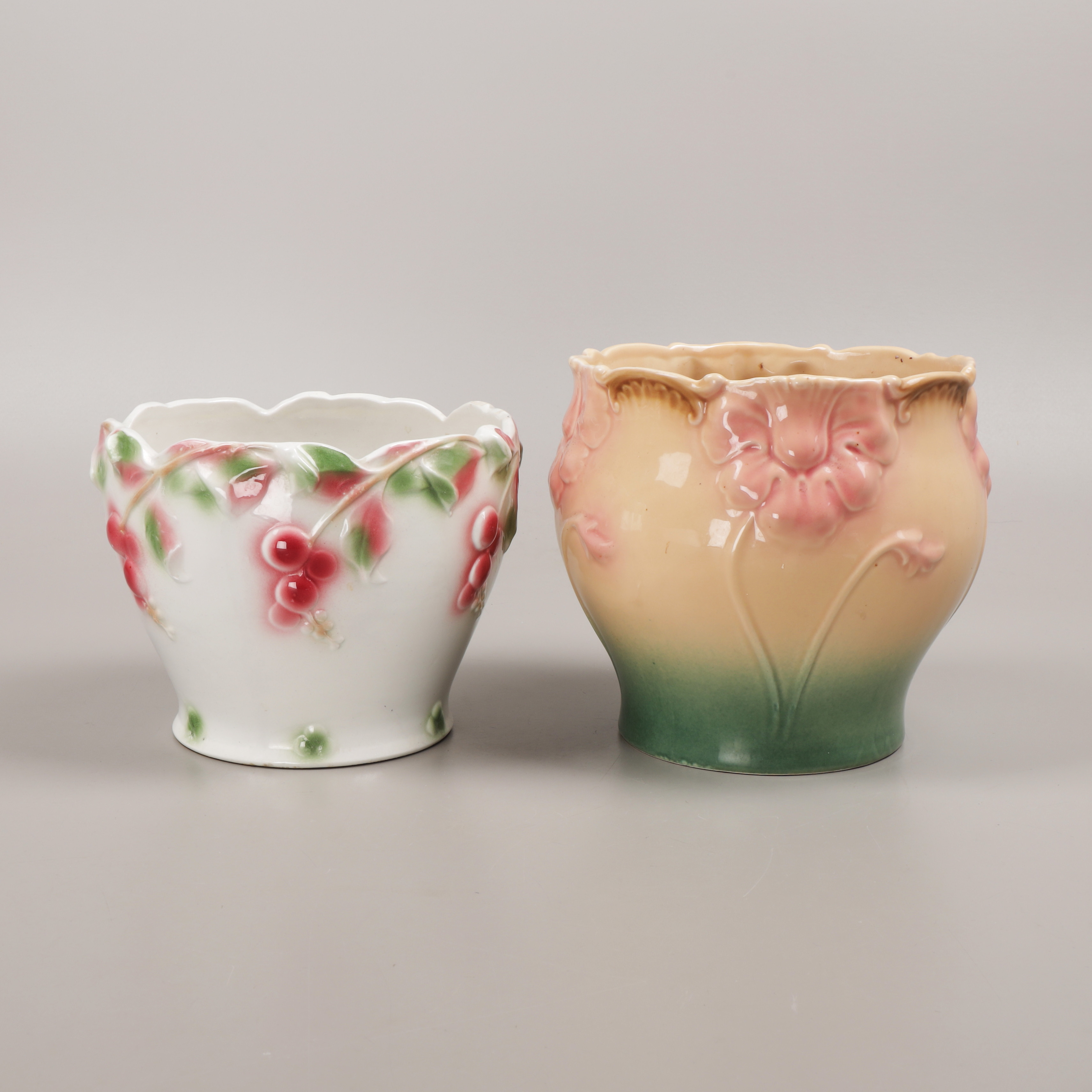 YTTERFODER, 2 st, porslin, jugend, Gustavsberg mm, tidigt 1900-tal.