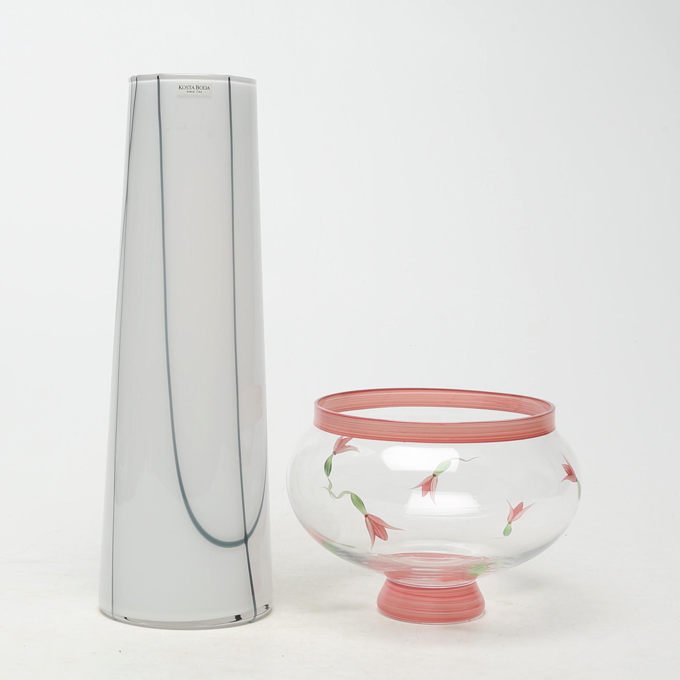 SKÅL och VAS, glas, Kosta Boda, bland annat Ulrica H-V, osignerade.