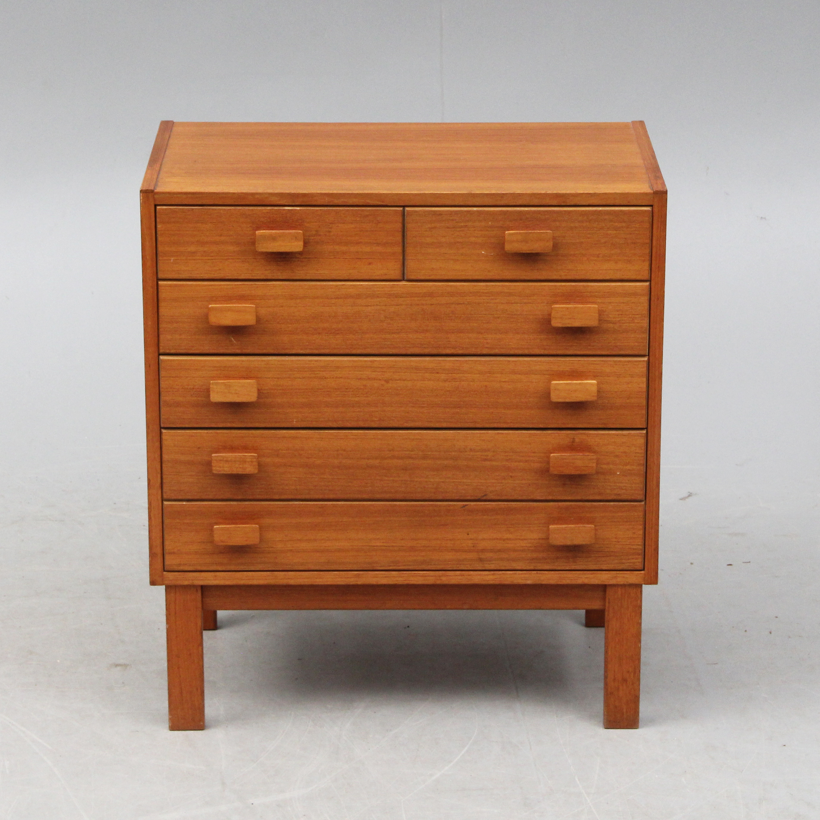 BYRÅ, teak, Fröseke.