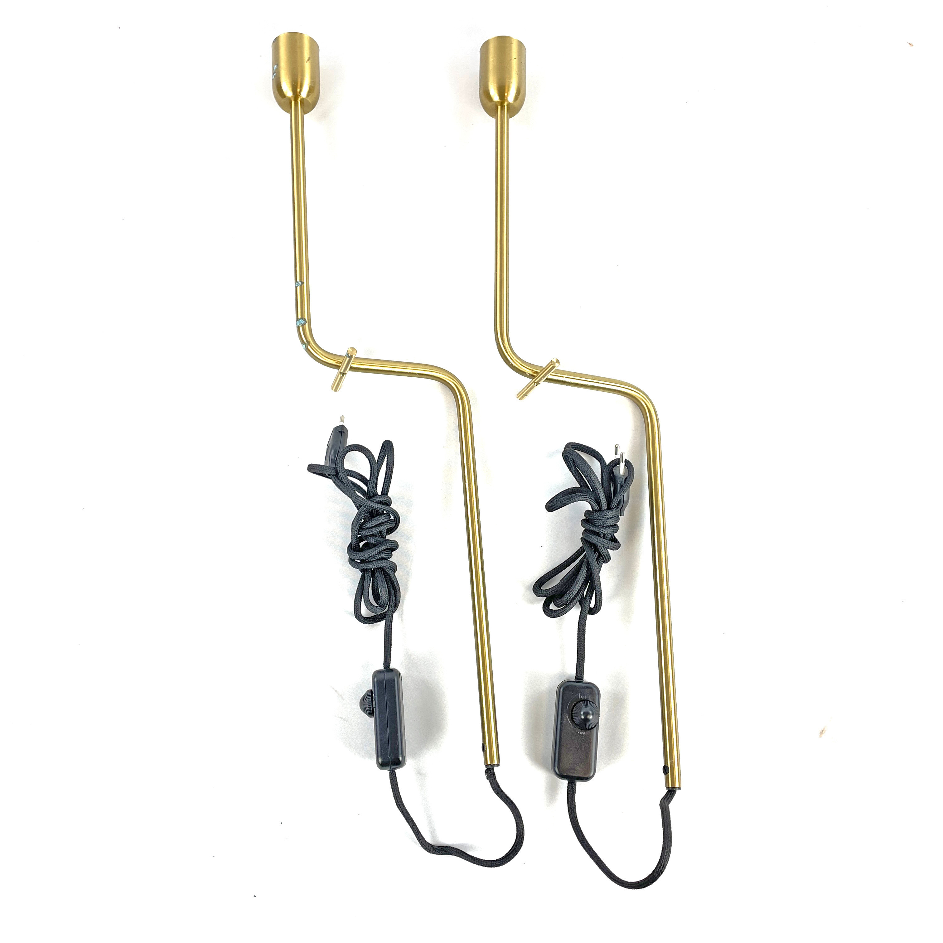 NICLAS HOFLIN. Bordslampor, ett par. "Kavalier", mässing, Rubn.