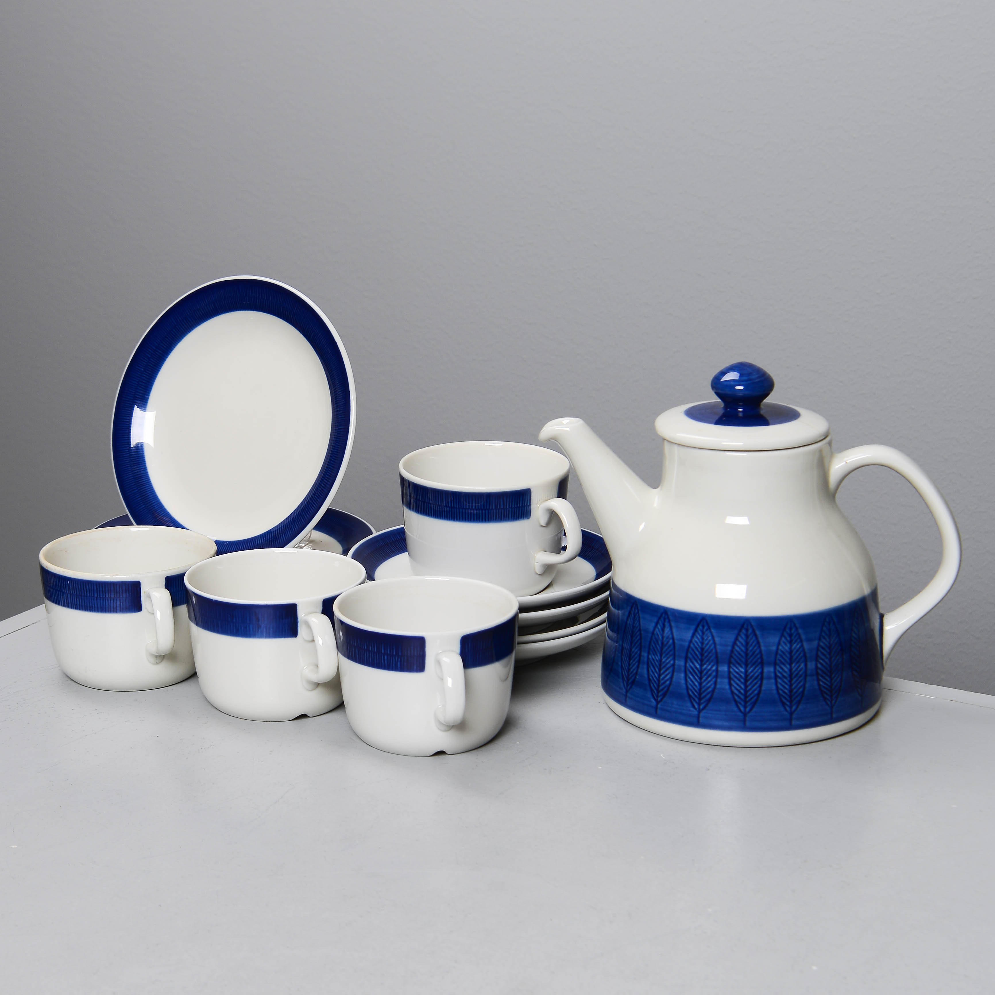 HERTHA BENGTSON. "Koka", teservis för 4 personer, Rörstrand.