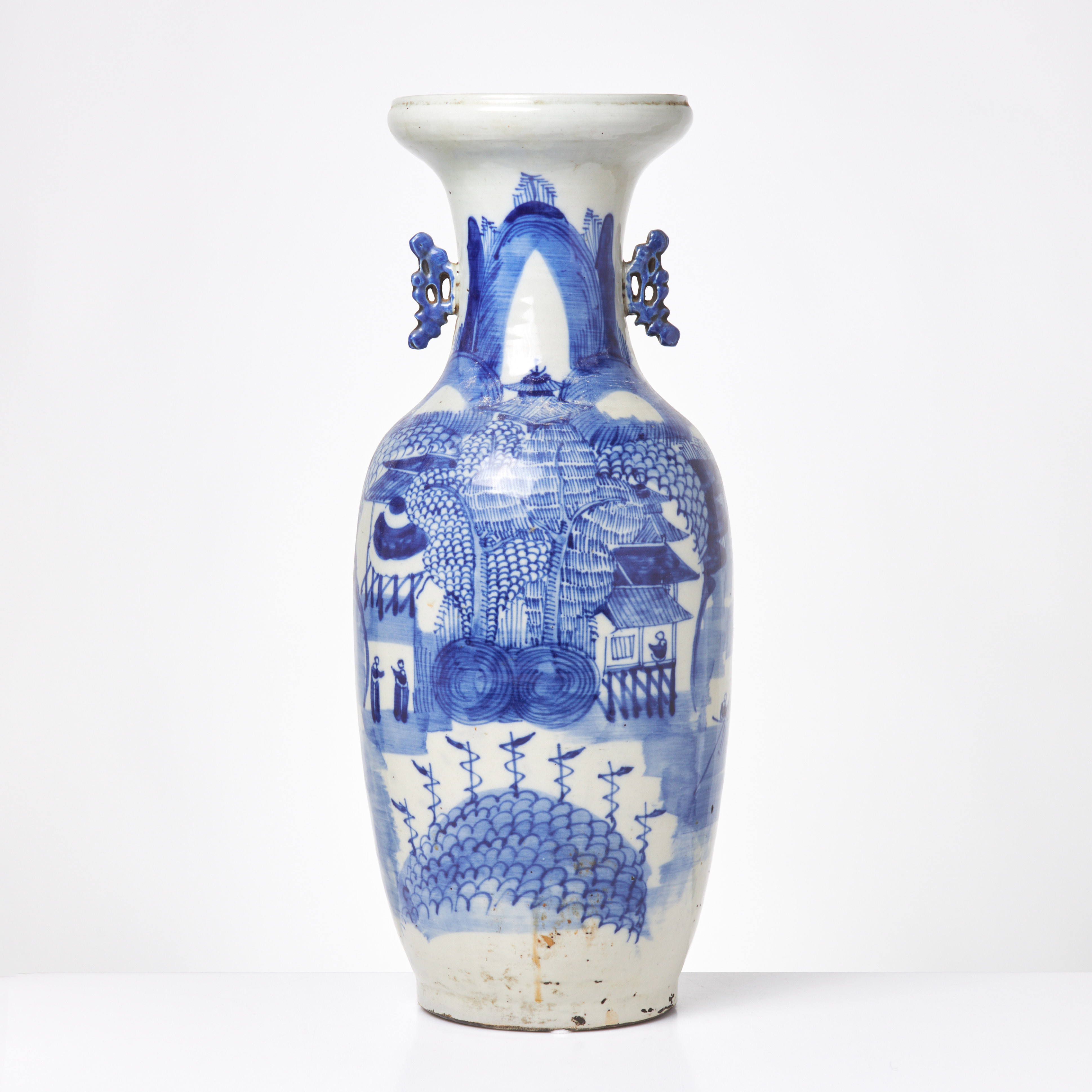 GOLVVAS, Kina, med hänklar, blå/vit dekor.