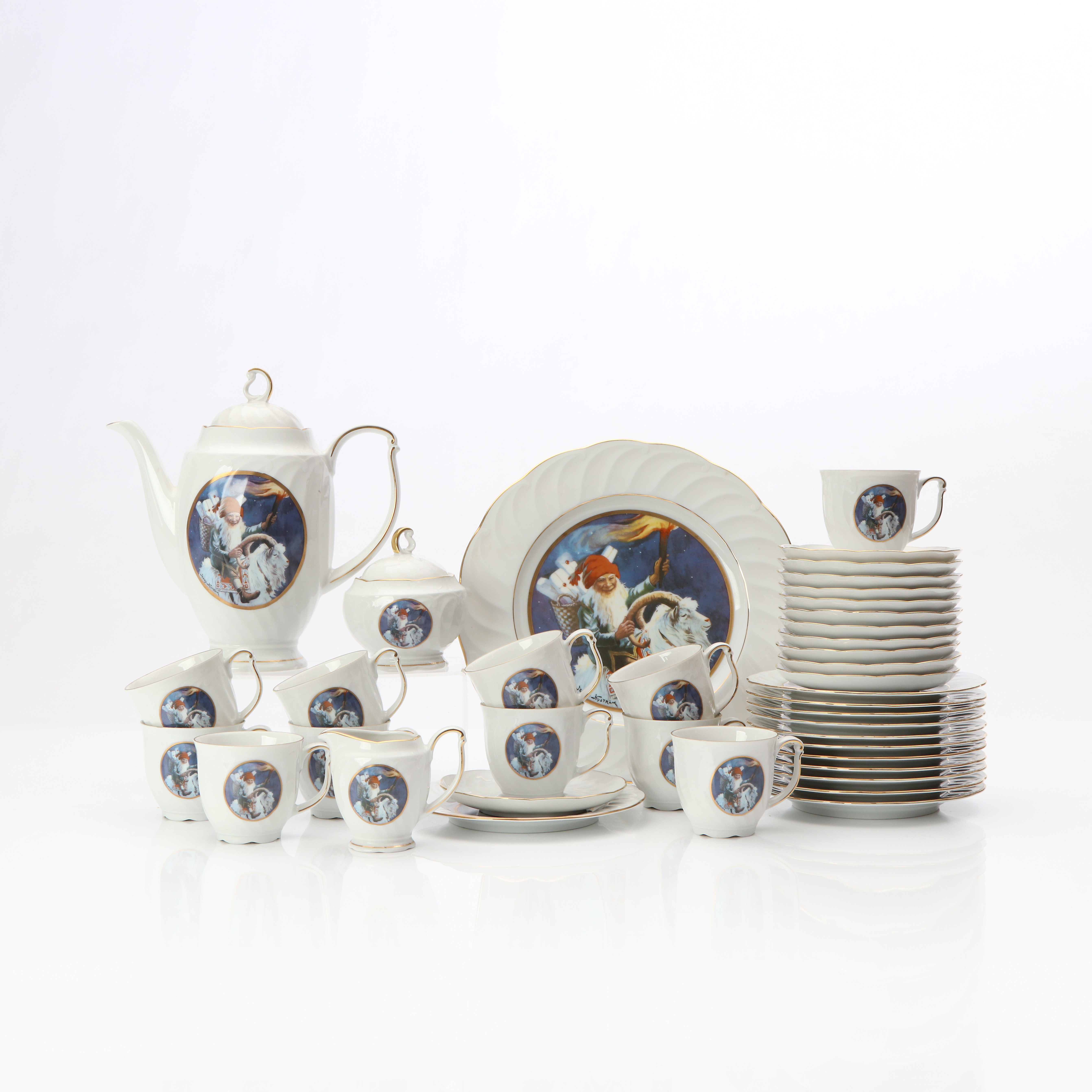 KALMAR LÄNS MUSEUM, KAFFESERVIS, 27 DELAR. Porslin med dekor efter förlaga av Jenny Nyström. Limited edition, 231/970.